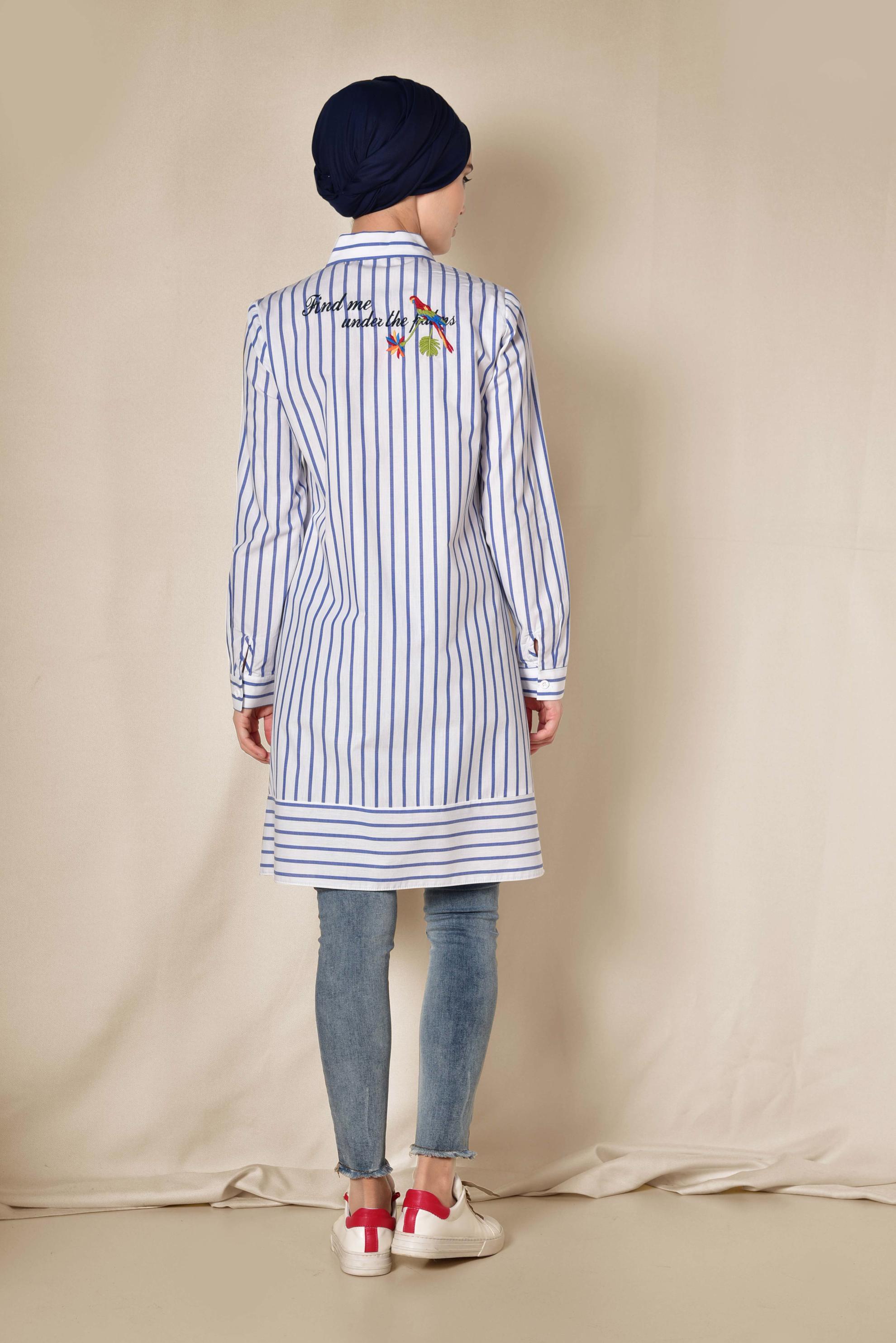 Tesettür giyim BEYAZ ÇİZGİ DESENLİ DÜĞMELİ TUNİK 4006