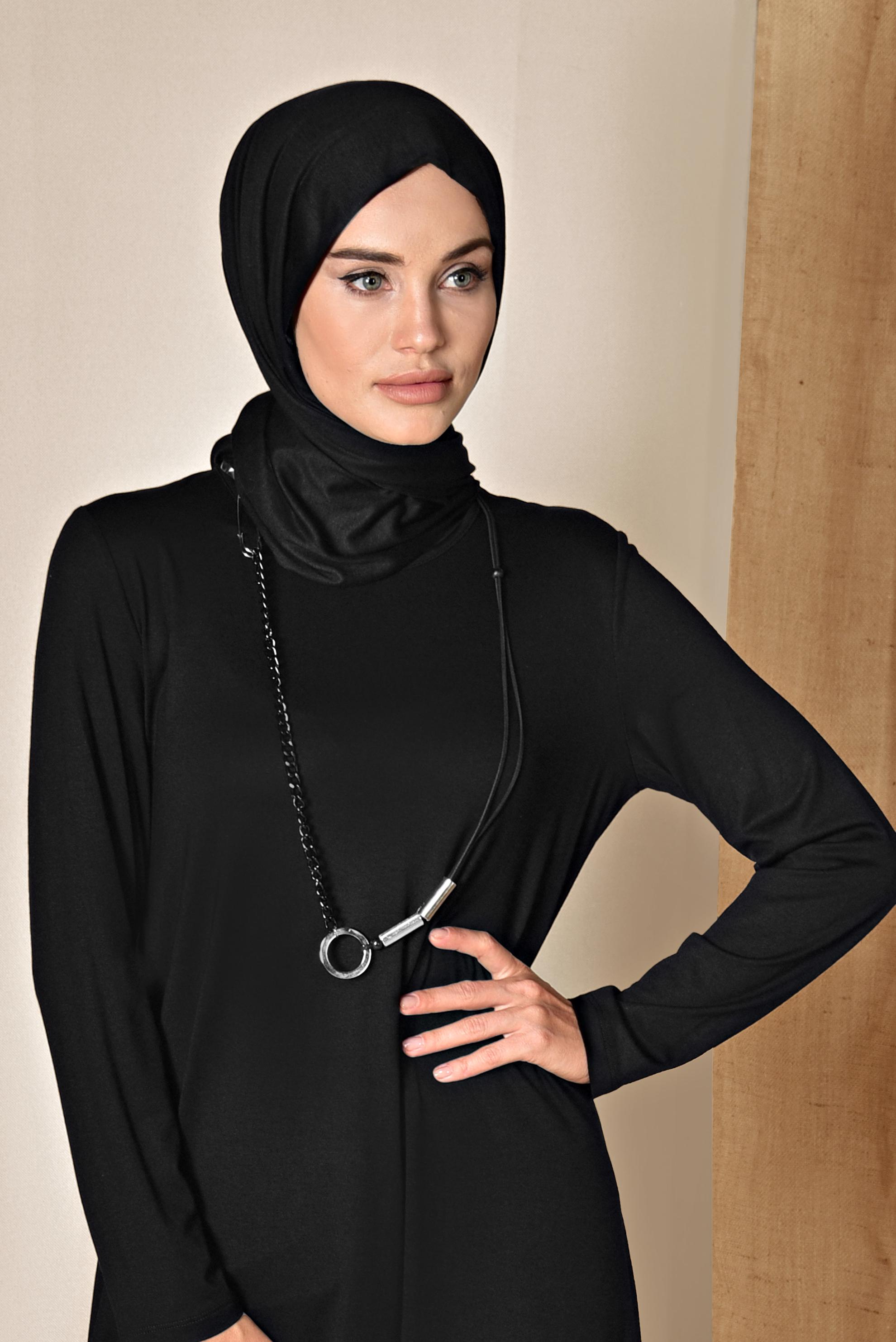 Tesettür giyim SİYAH YUVARLAK YAKA BASİC TUNİK 4037