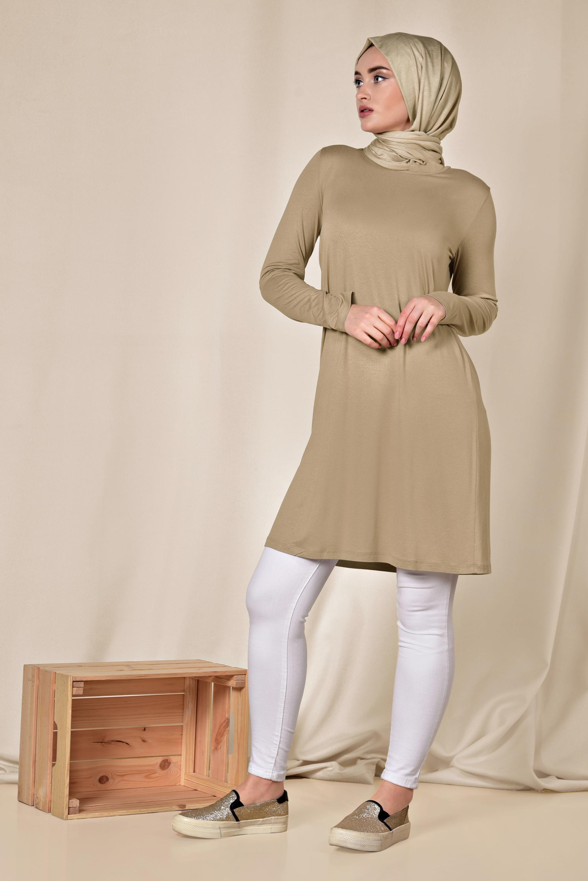 Tesettür giyim BEJ YUVARLAK YAKA BASİC TUNİK 4037