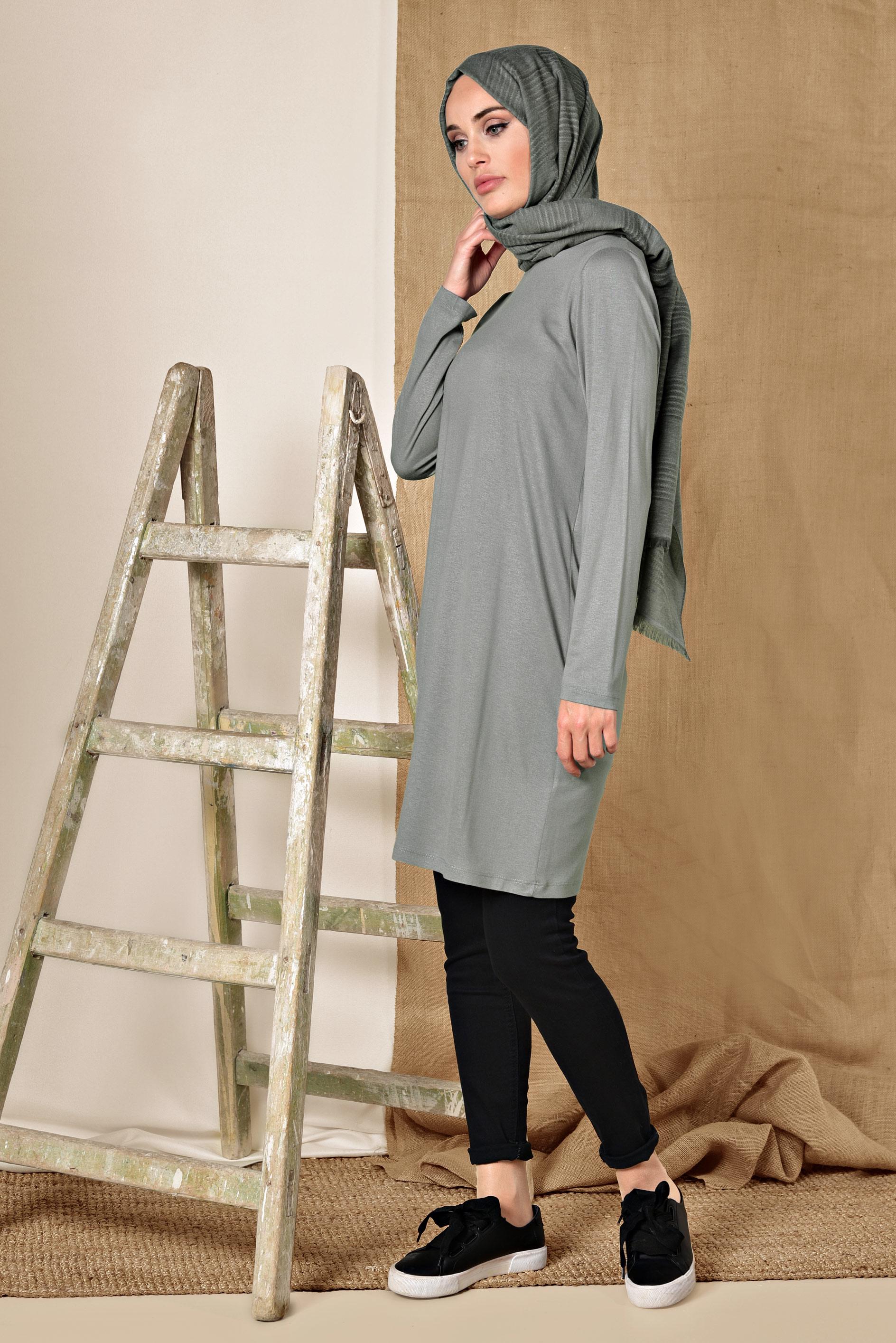 Tesettür giyim GRİ YUVARLAK YAKA BASİC TUNİK 4037
