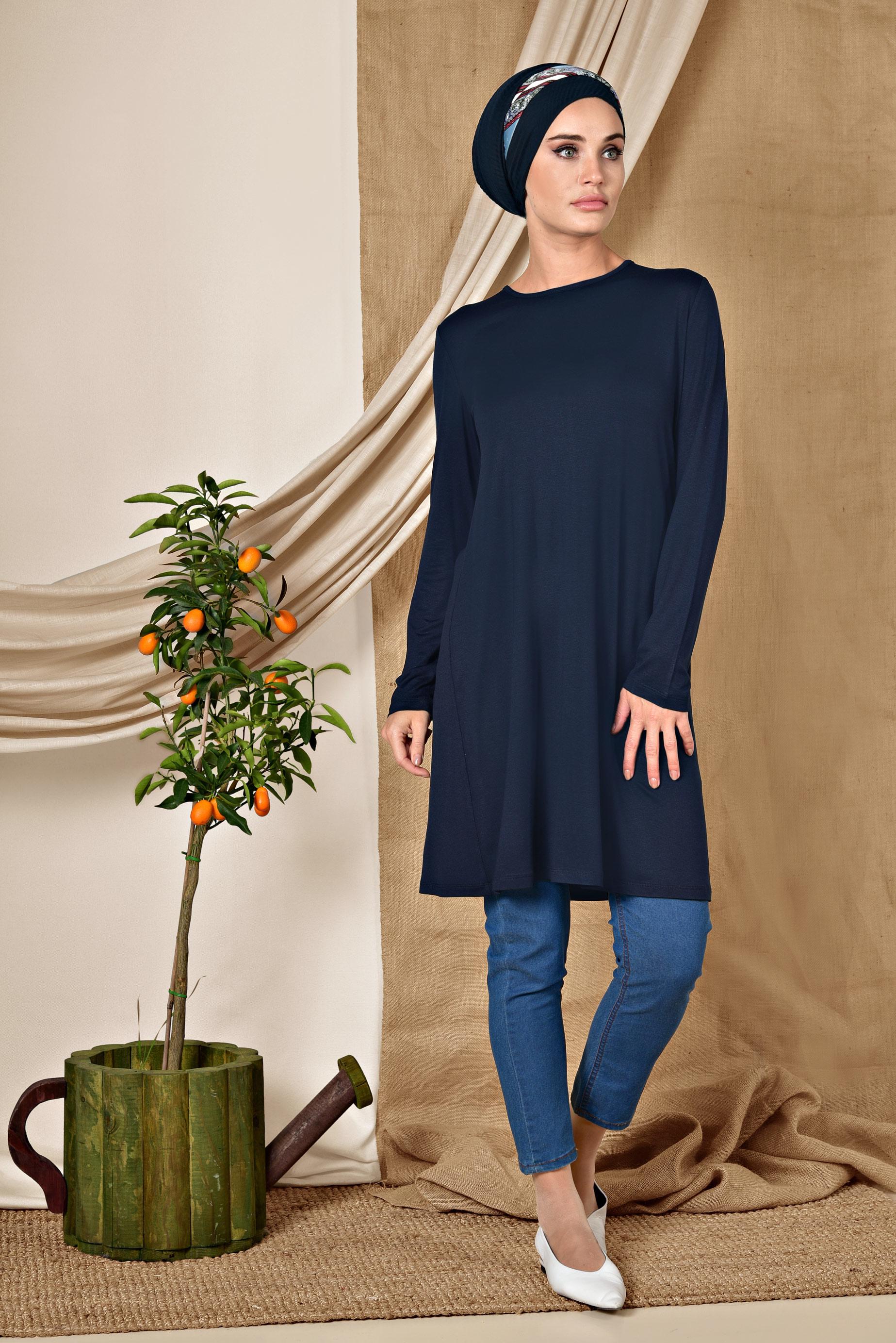 Tesettür giyim LACİVERT YUVARLAK YAKA BASİC TUNİK 4037