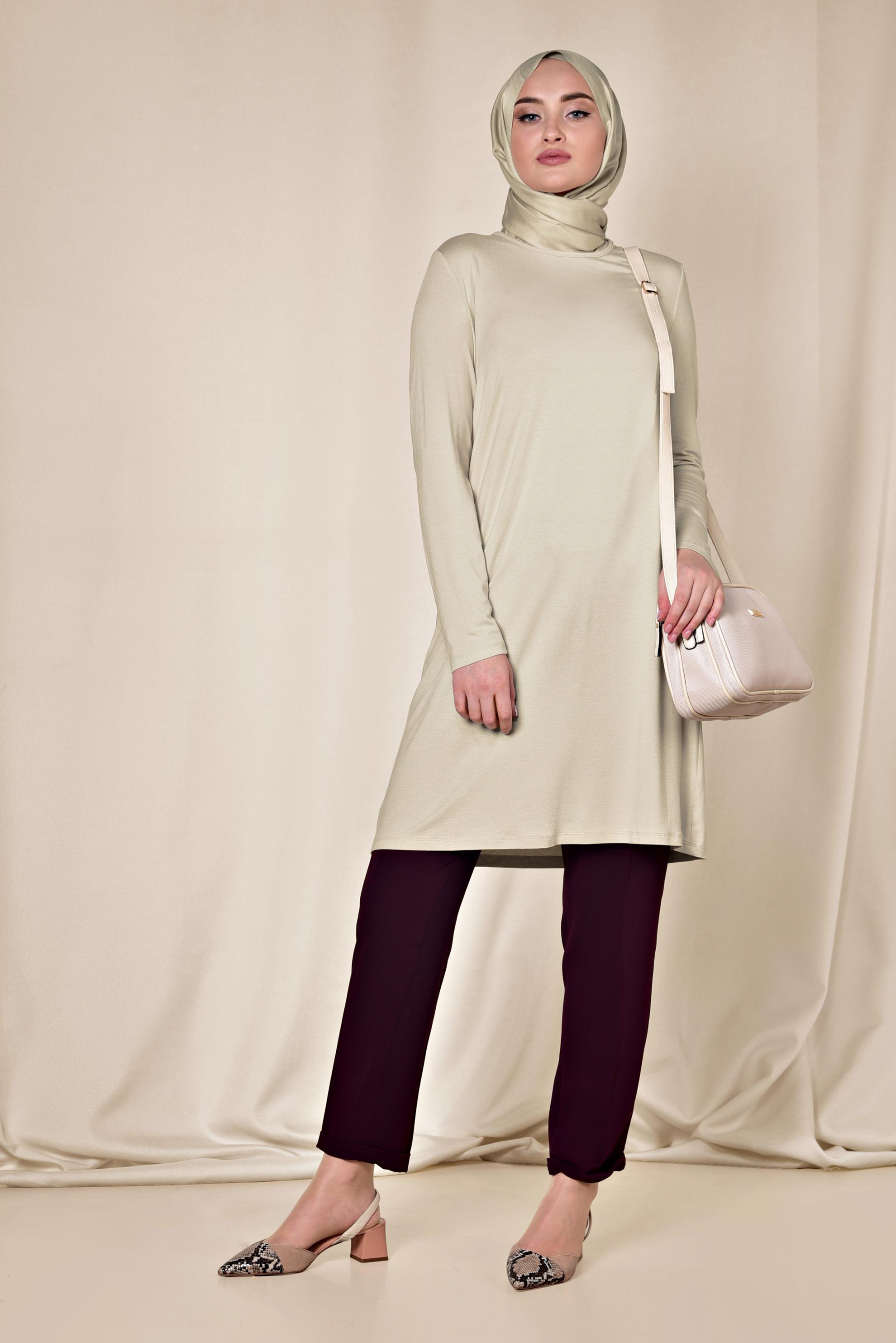 Tesettür giyim BEJ YUVARLAK YAKA BASİC TUNİK 4037