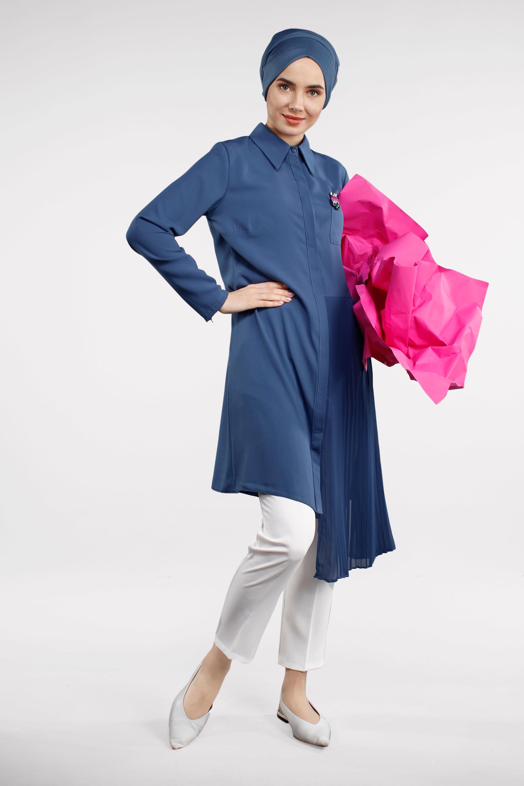 Tesettür giyim LACİVERT PİLİSE DETAYLI GİZLİ DÜĞMELİ TUNİK 4042