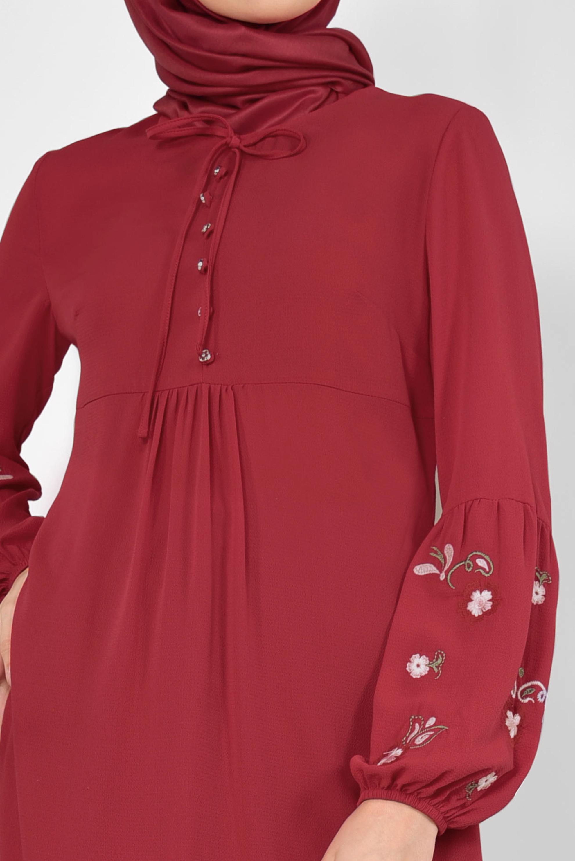 Tesettür giyim KIRMIZI KOLLARI NAKIŞLI TUNİK 4108