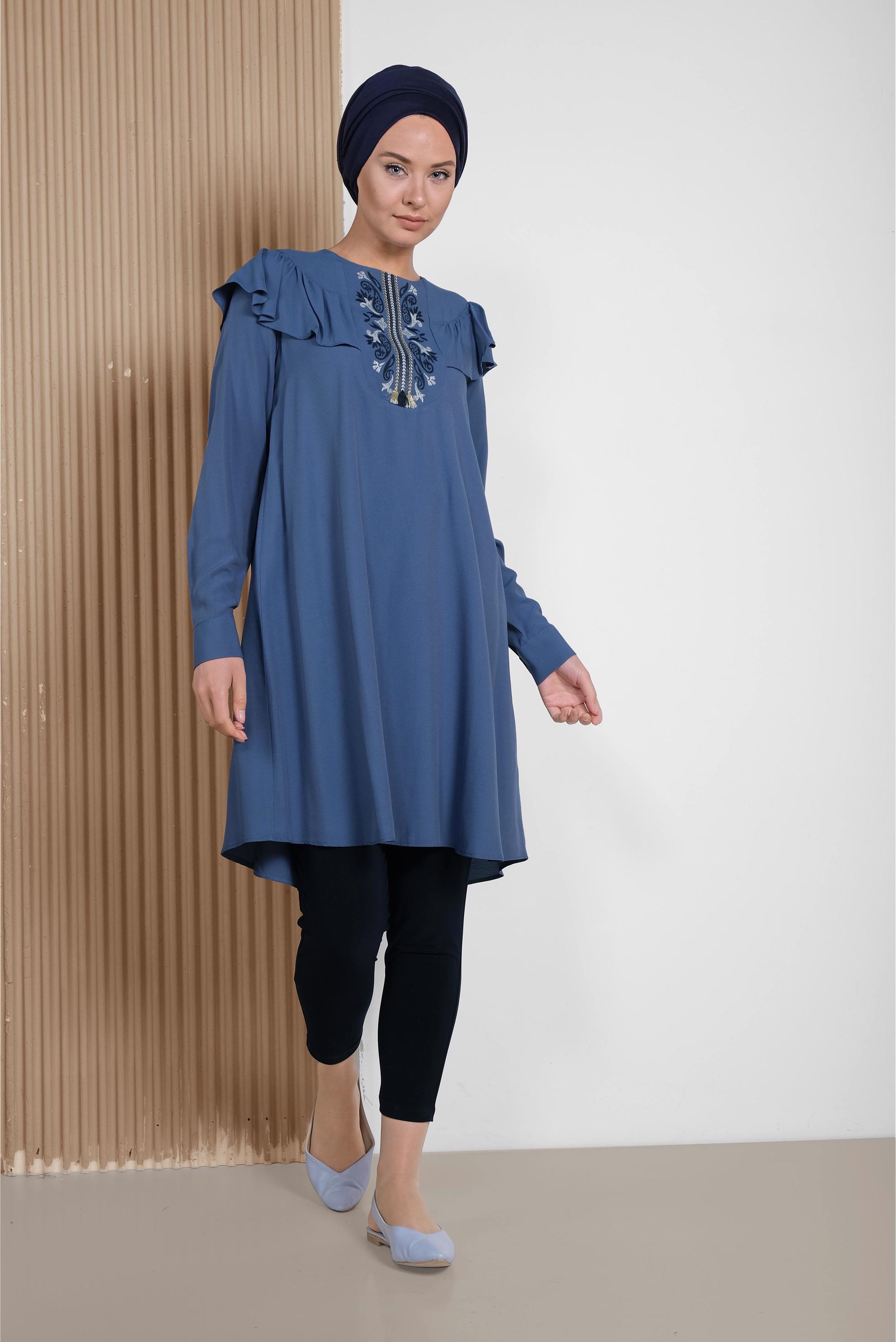 Tesettür giyim LACİVERT PUL VE İŞLEME DETAYLI OMUZLARI VOLANLI TUNİK 4120