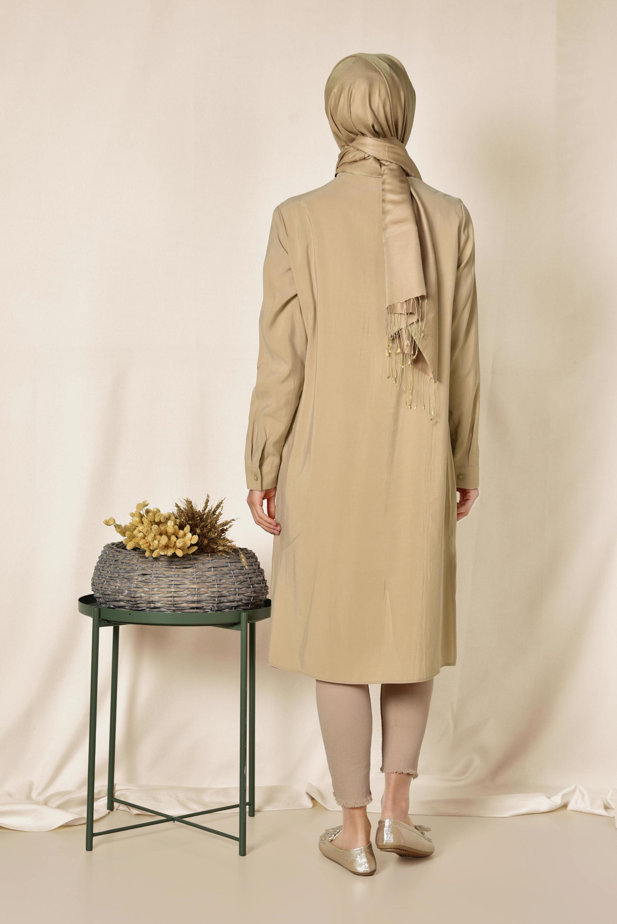 Tesettür giyim KAHVE YANLARI YIRTMAÇLI CEBİ SİMLİ UZUN TUNİK 4124