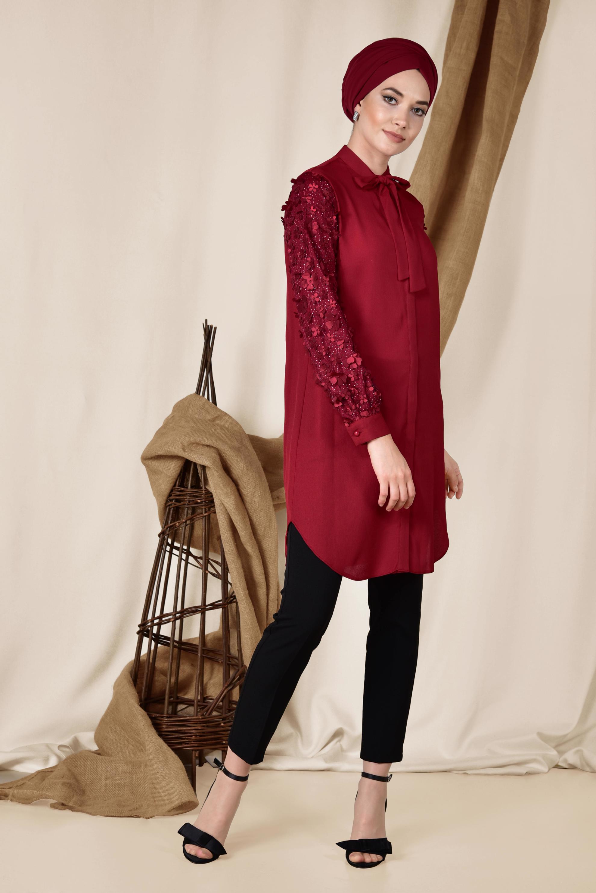 Tesettür giyim BORDO KOLLARI ÜÇ BOYUTLU ÇİÇEK DETAYLI TUNİK 4131