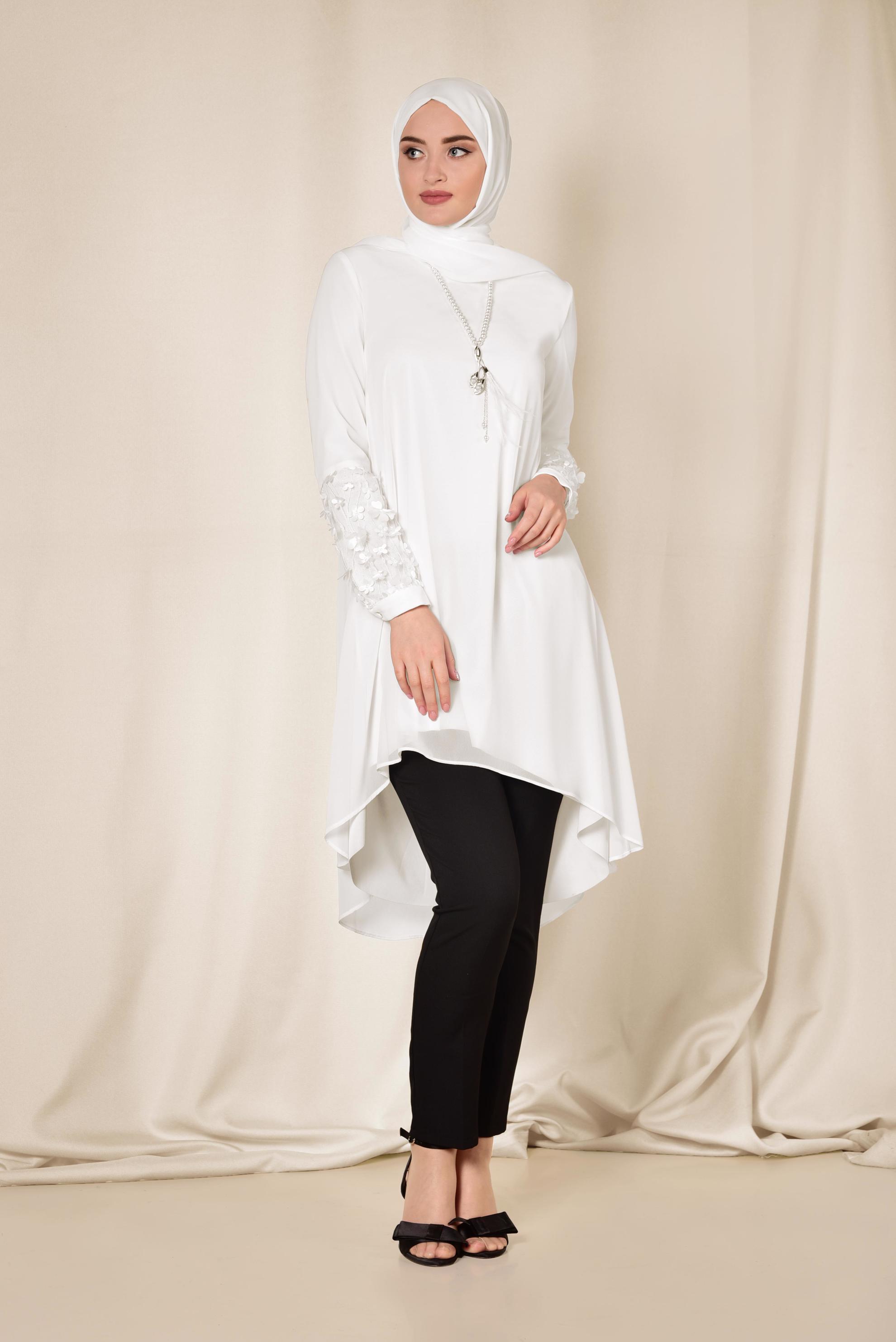 Tesettür giyim BEYAZ 3 BOYUTLU ÇİÇEK DETAYLI TUNİK 4132