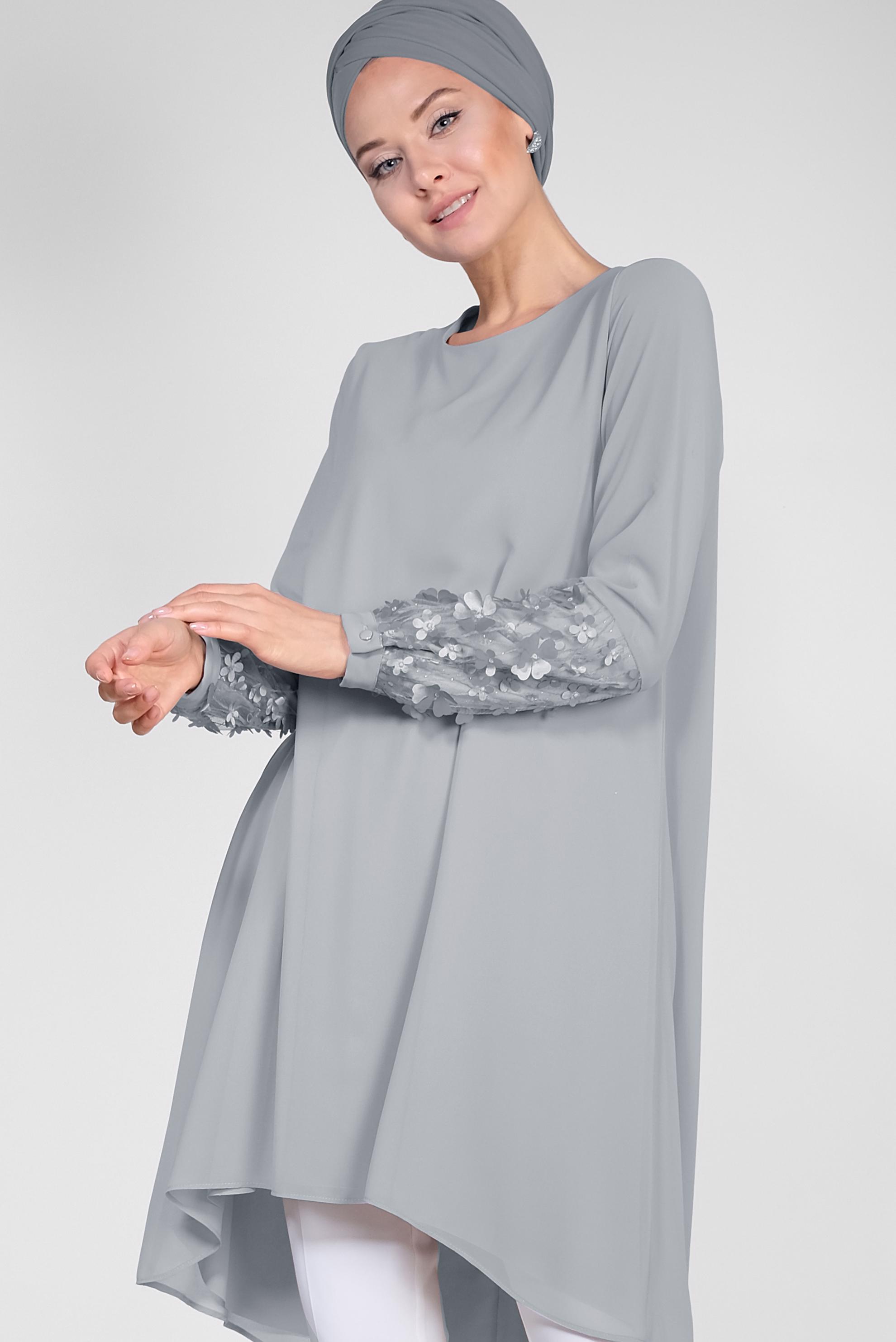 Tesettür giyim GRİ 3 BOYUTLU ÇİÇEK DETAYLI TUNİK 4132