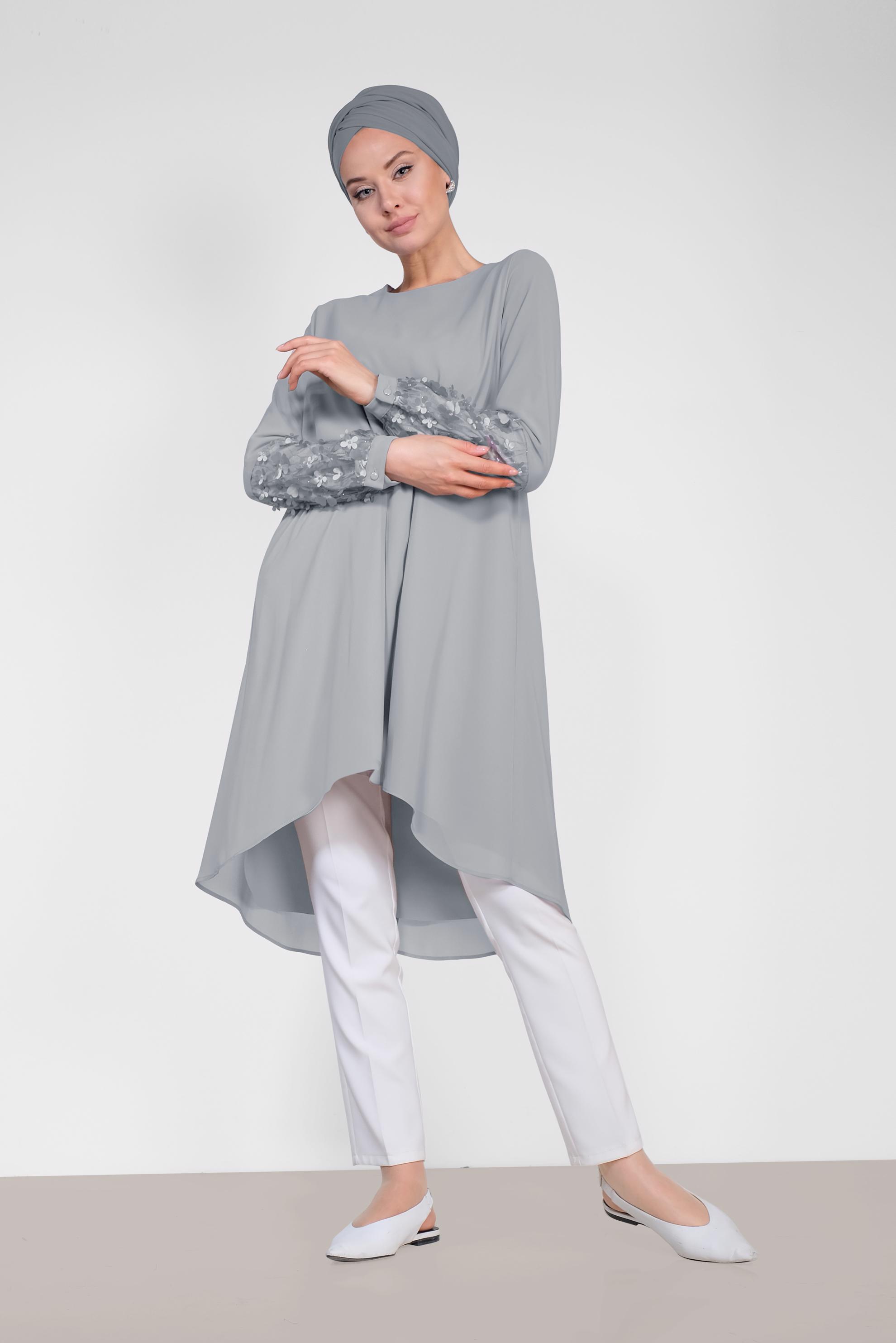 Tesettür giyim GRİ 3 BOYUTLU ÇİÇEK DETAYLI TUNİK 4132