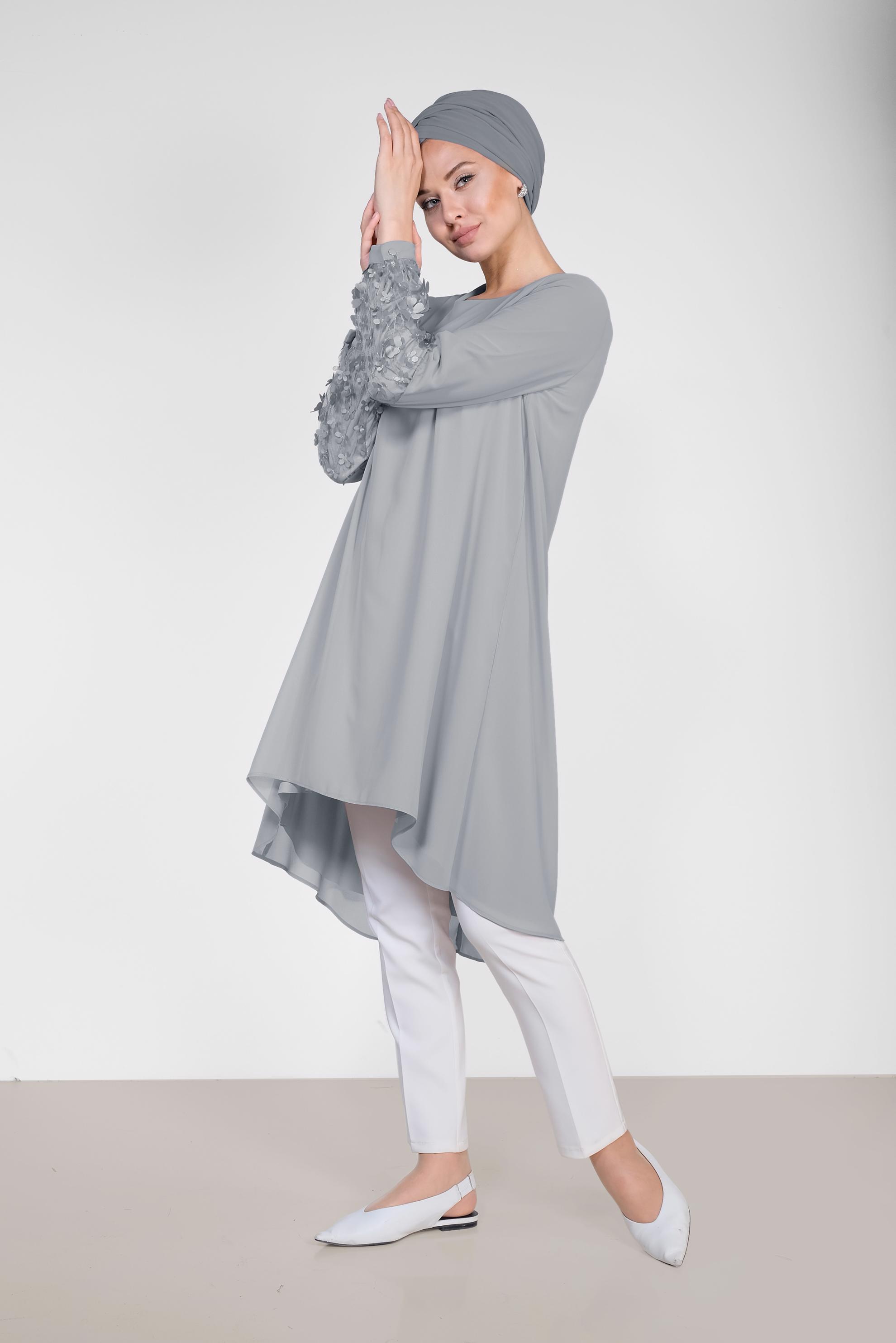 Tesettür giyim GRİ 3 BOYUTLU ÇİÇEK DETAYLI TUNİK 4132