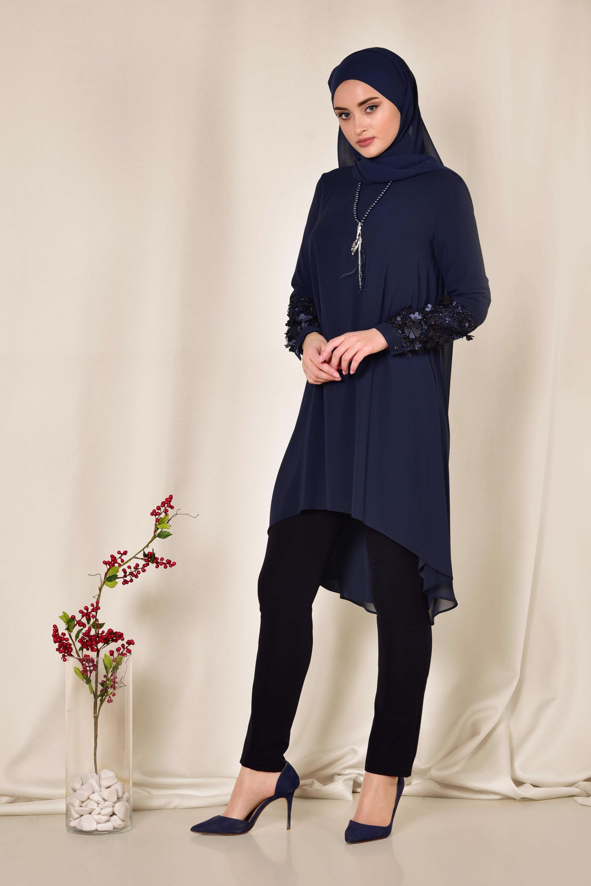 Tesettür giyim LACİVERT 3 BOYUTLU ÇİÇEK DETAYLI TUNİK 4132