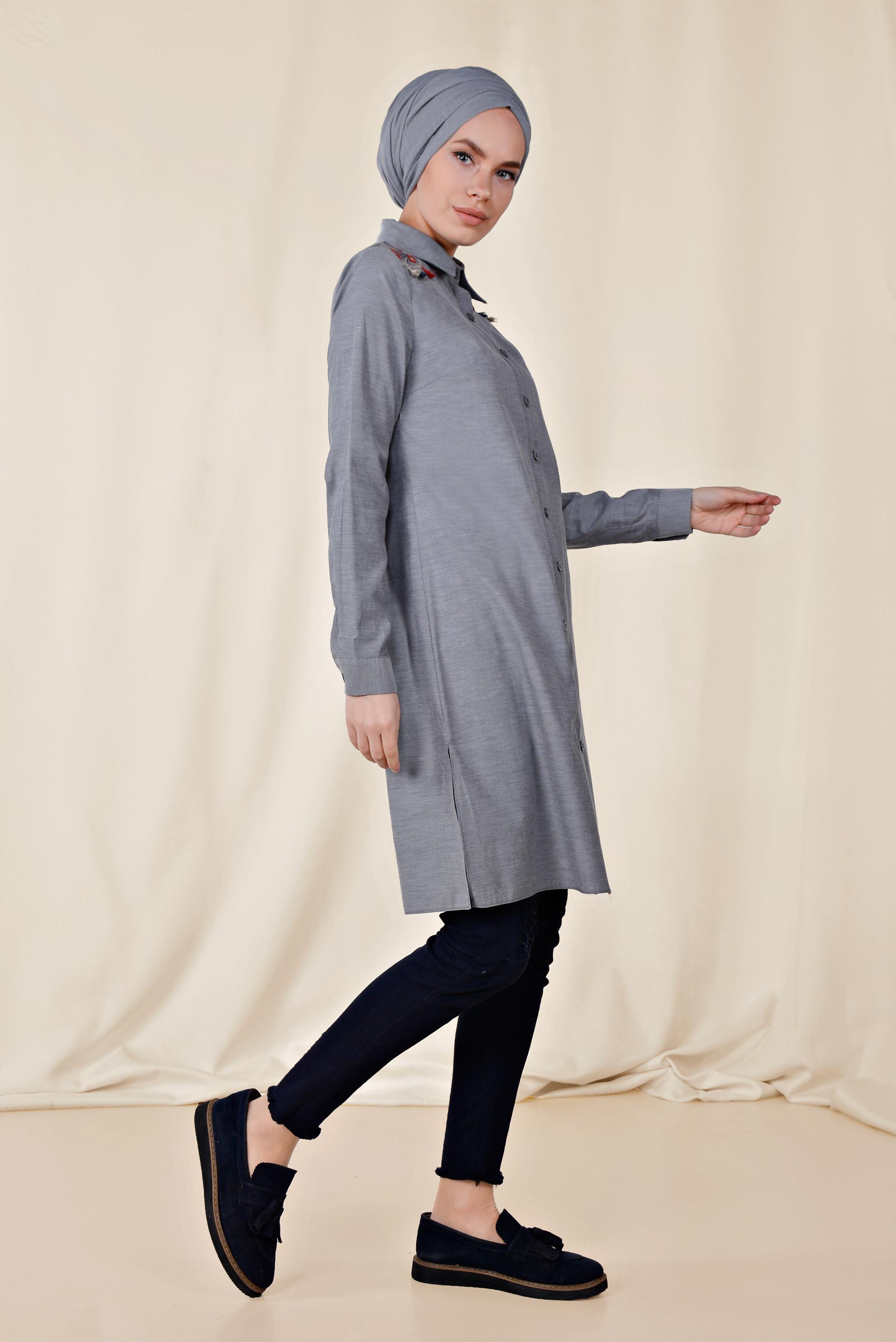 Tesettür giyim LACİVERT OMUZLARI NAKIŞLI TUNİK 4142