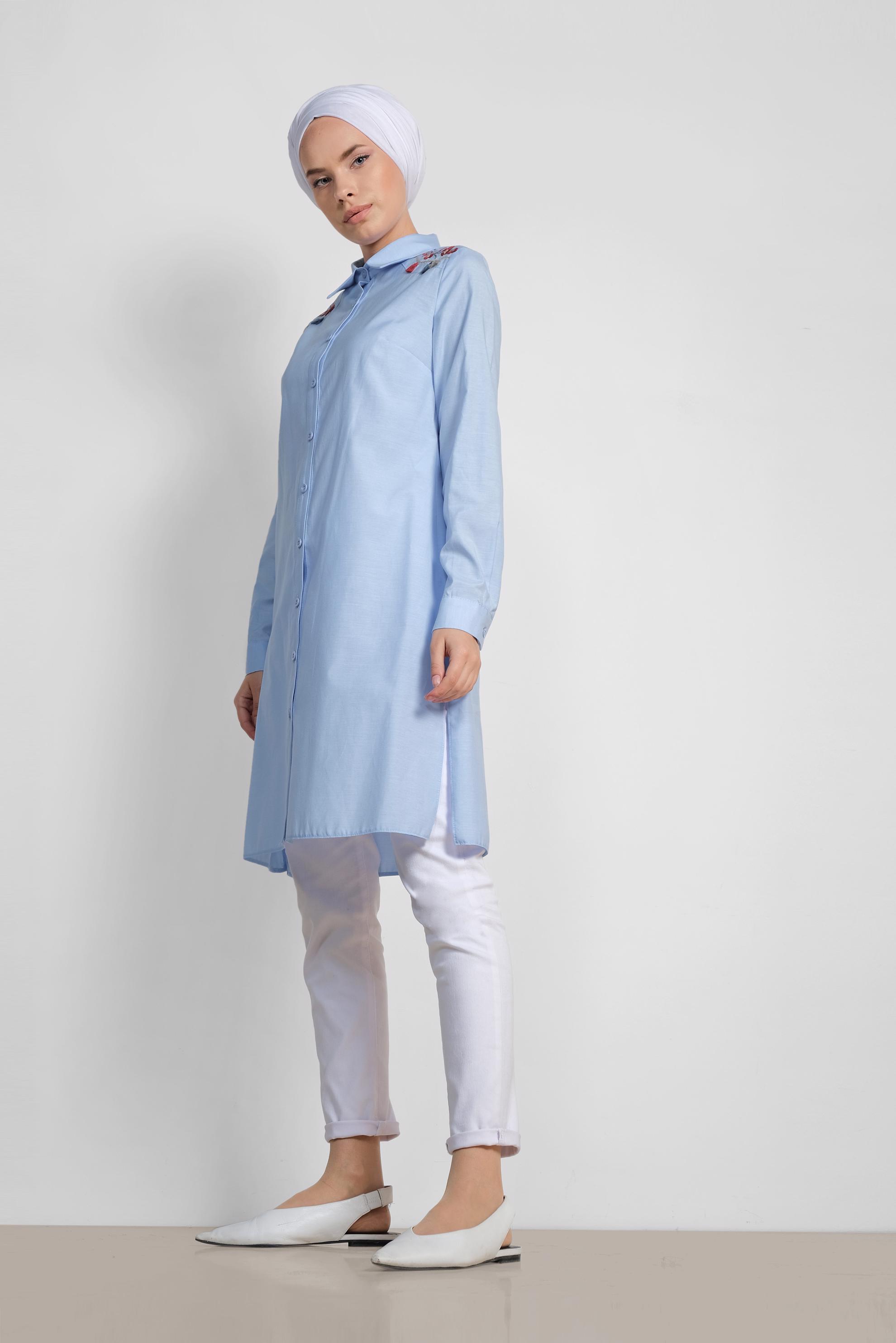 Tesettür giyim MAVİ OMUZLARI NAKIŞLI TUNİK 4142