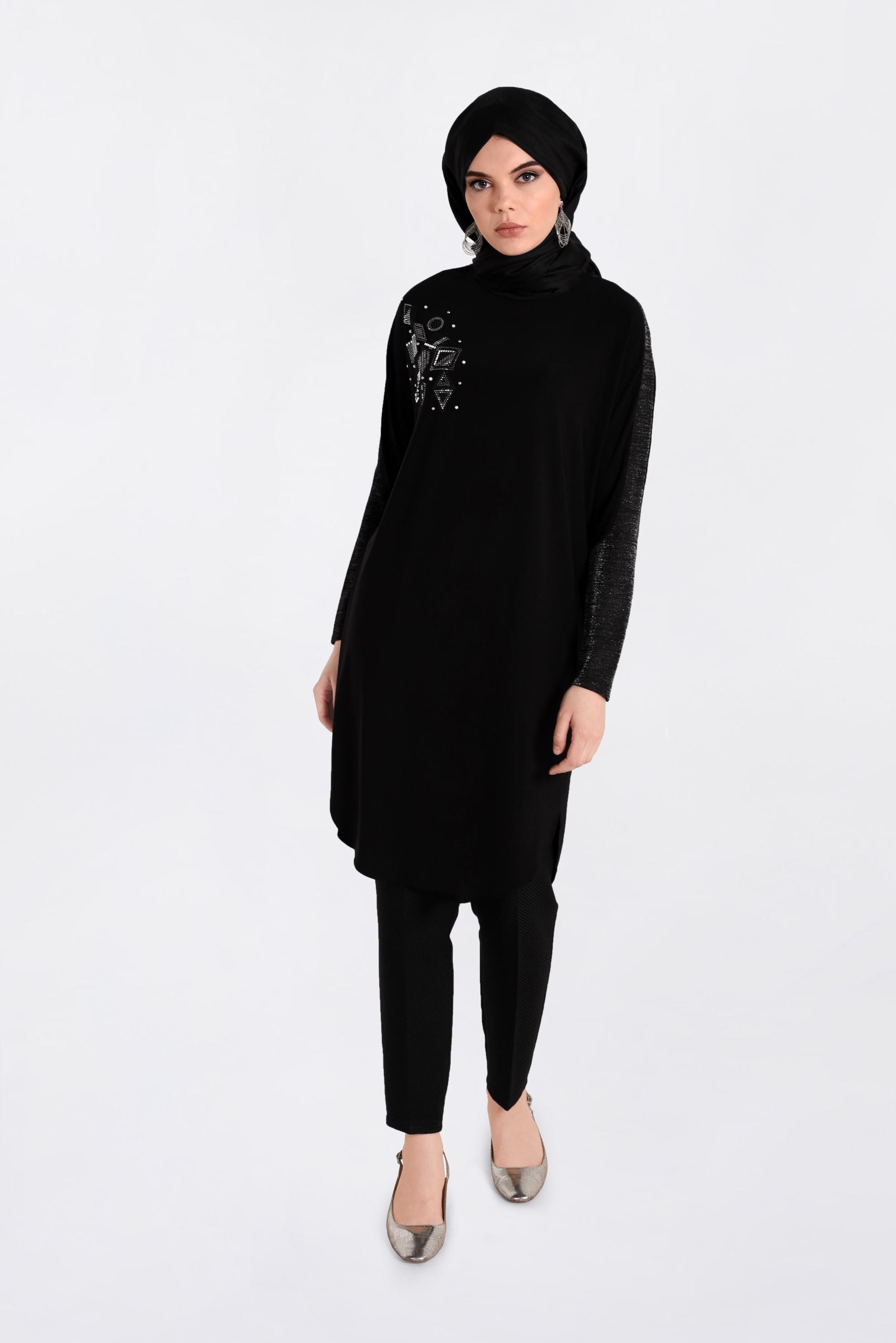 Tesettür giyim SİYAH KOLLARI SİMLİ ETEK UCU OVAL KESİM TUNİK 4154