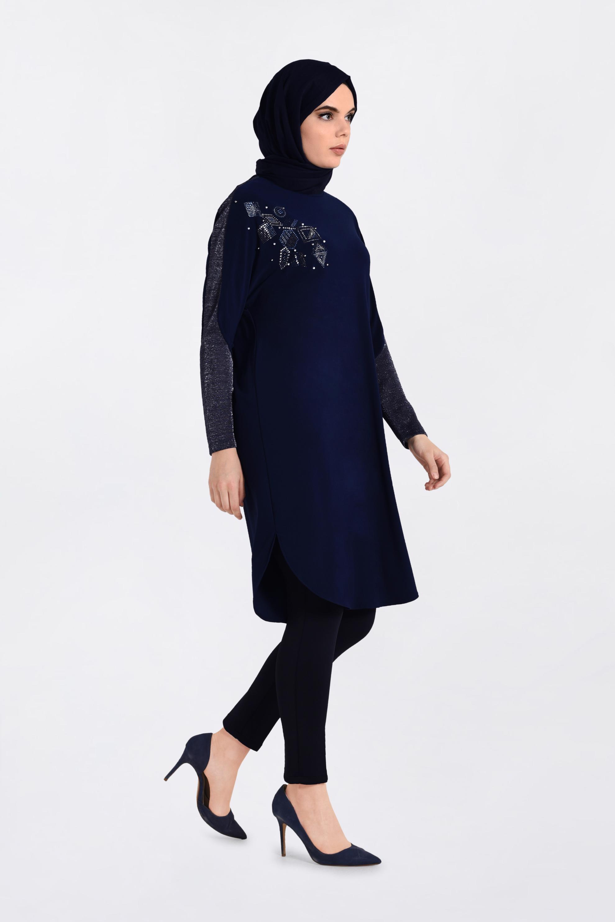 Tesettür giyim LACİVERT KOLLARI SİMLİ ETEK UCU OVAL KESİM TUNİK 4154