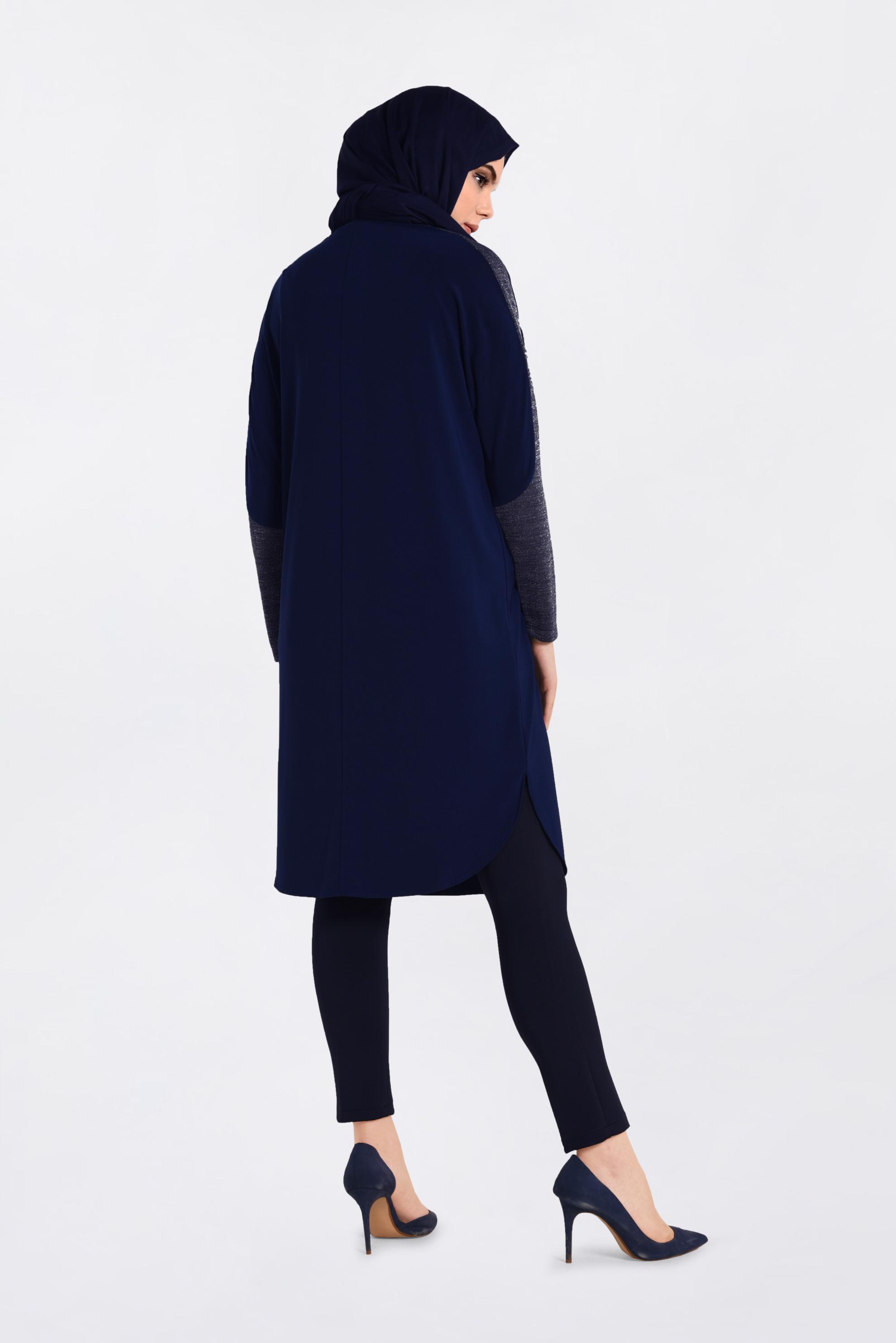 Tesettür giyim LACİVERT KOLLARI SİMLİ ETEK UCU OVAL KESİM TUNİK 4154