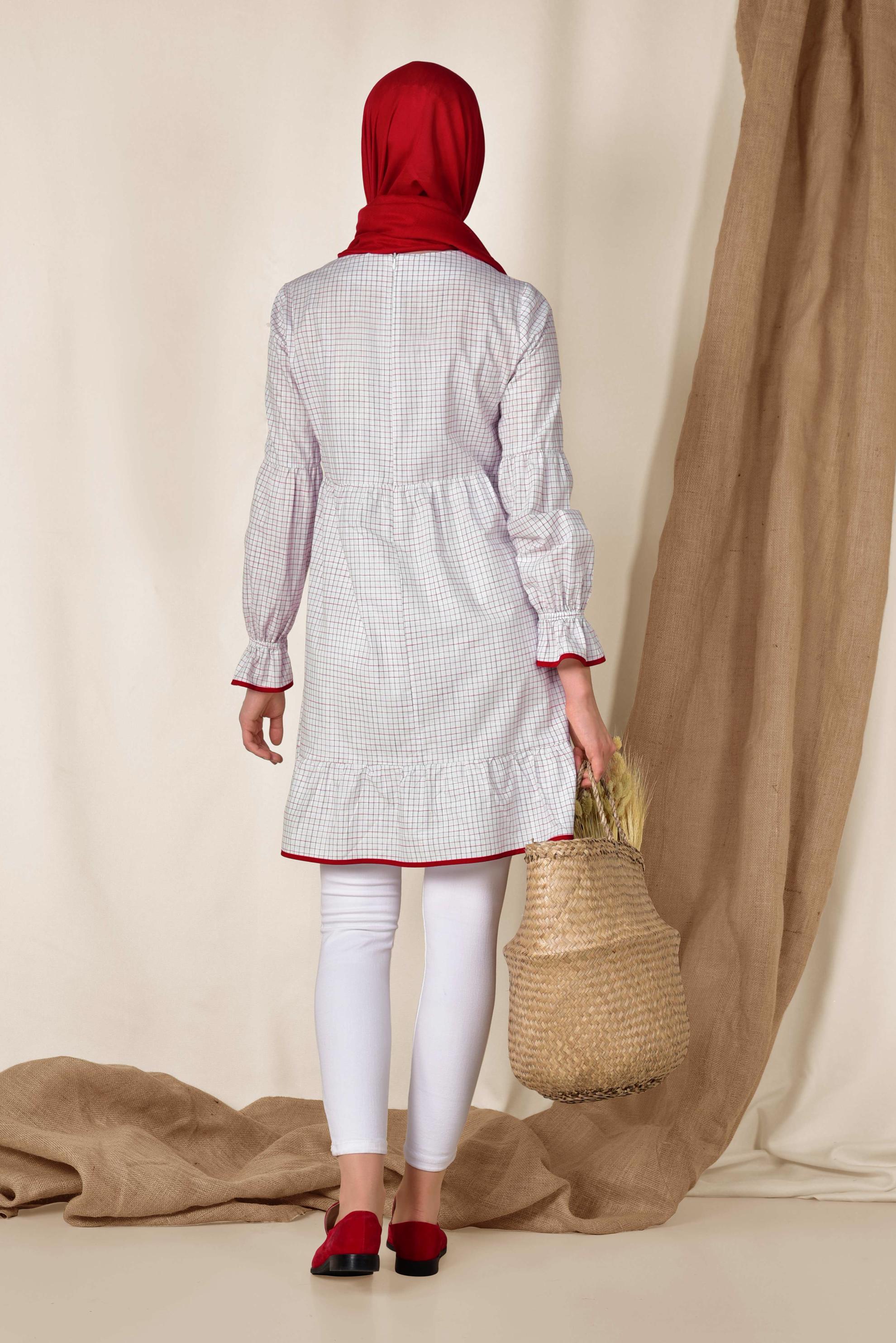 Tesettür giyim BEYAZ KARE DESENLİ PÜSKÜL DETAYLI TUNİK 4160