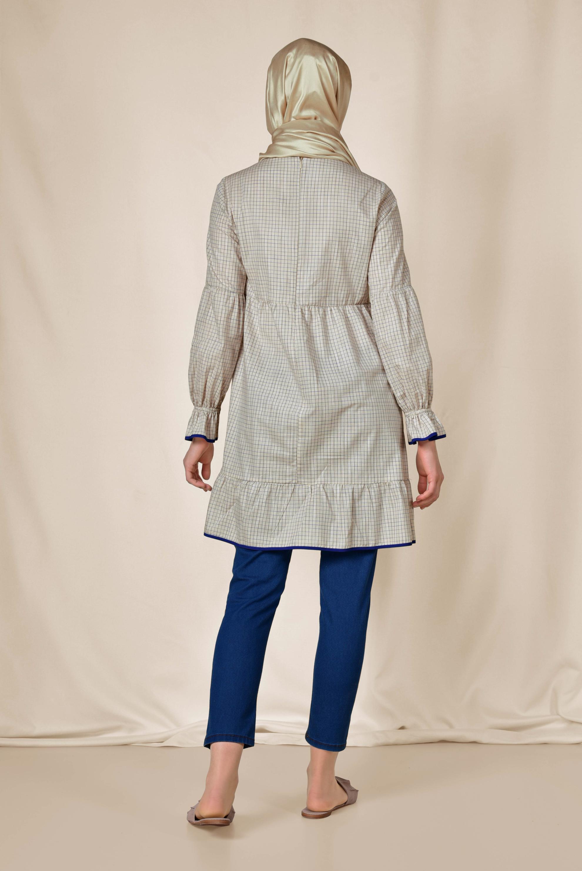 Tesettür giyim BEJ KARE DESENLİ PÜSKÜL DETAYLI TUNİK 4160