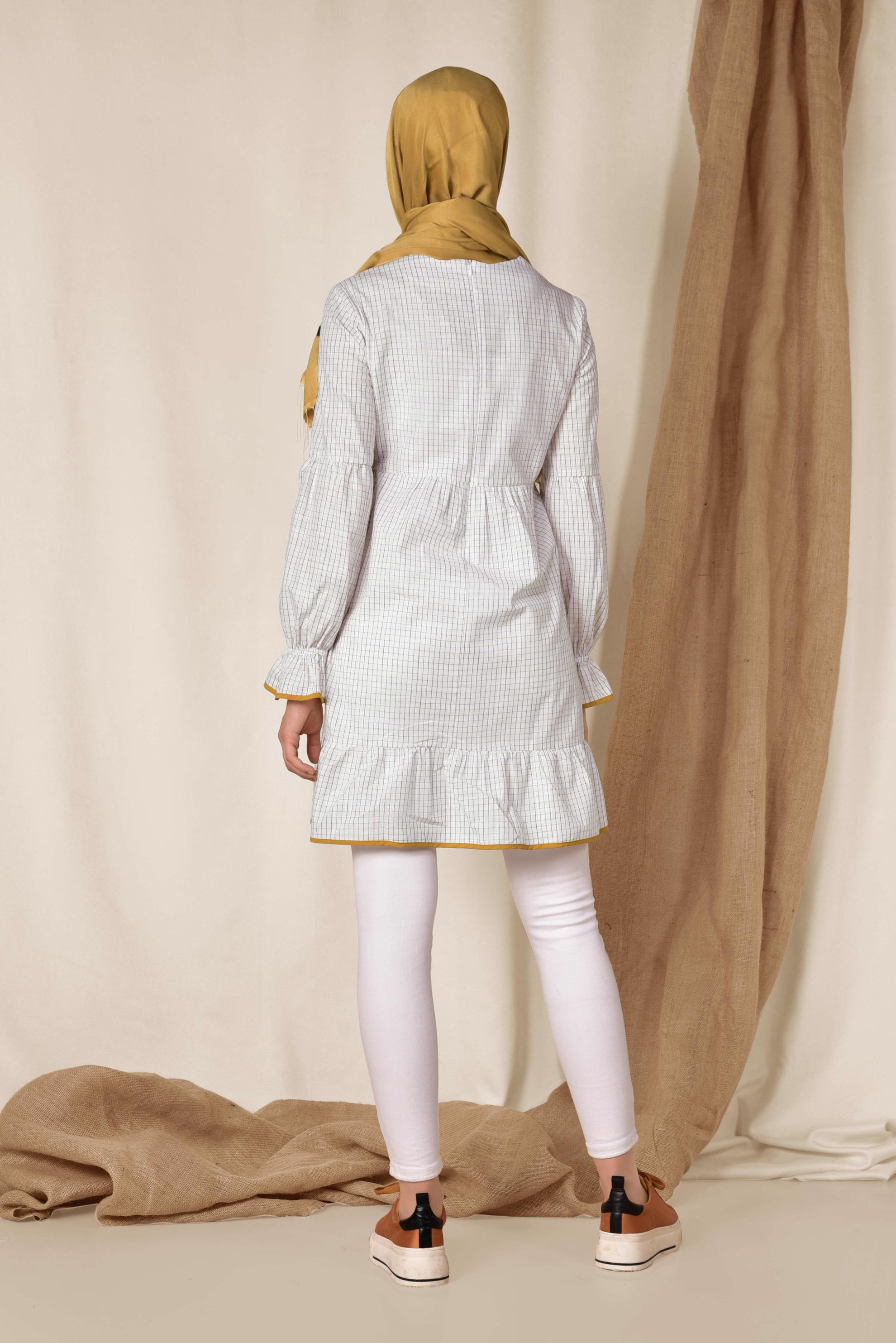 Tesettür giyim BEYAZ KARE DESENLİ PÜSKÜL DETAYLI TUNİK 4160