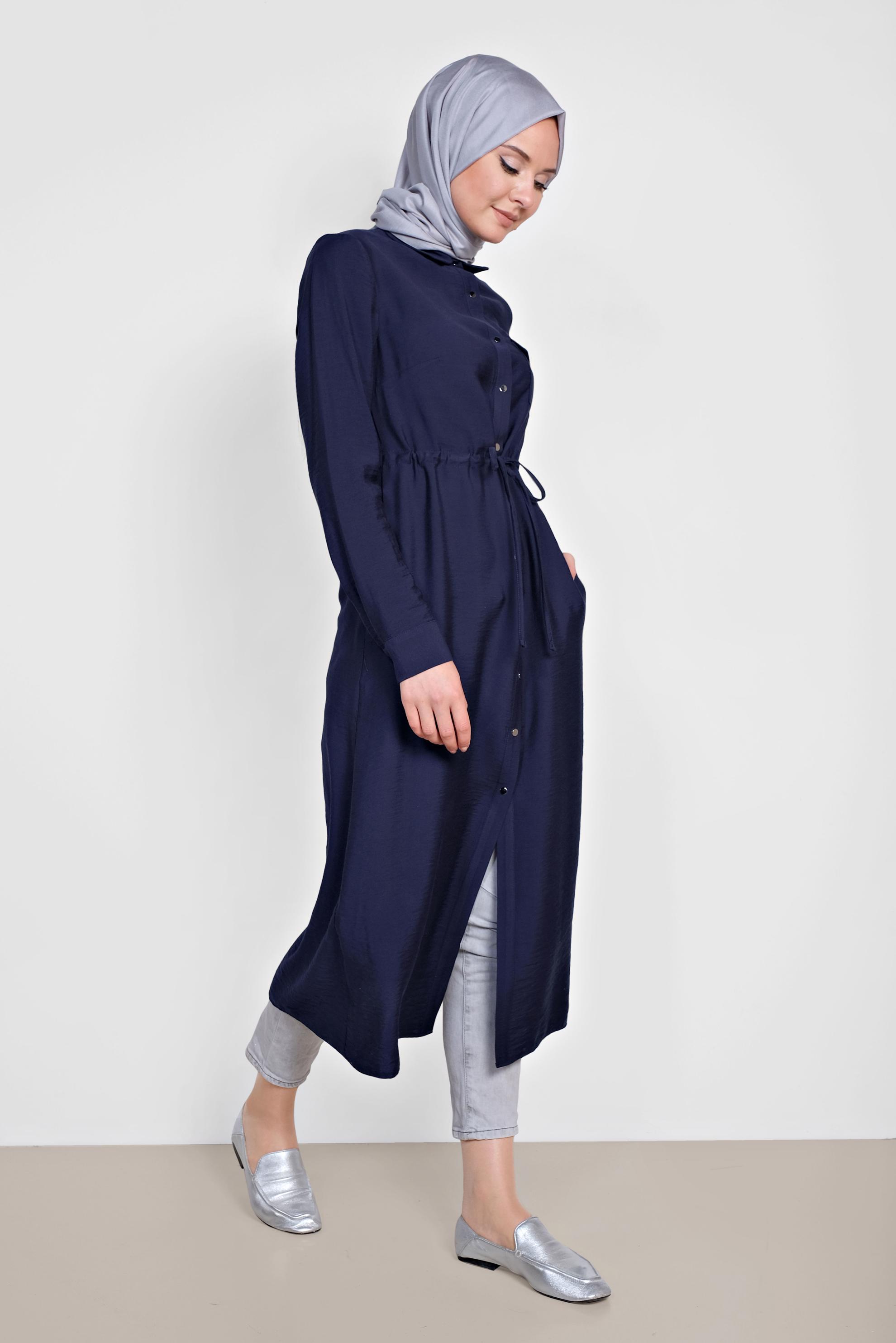 Tesettür giyim LACİVERT BELİ BÜZGÜLÜ ÖNDEN DÜĞMELİ TUNİK 4165