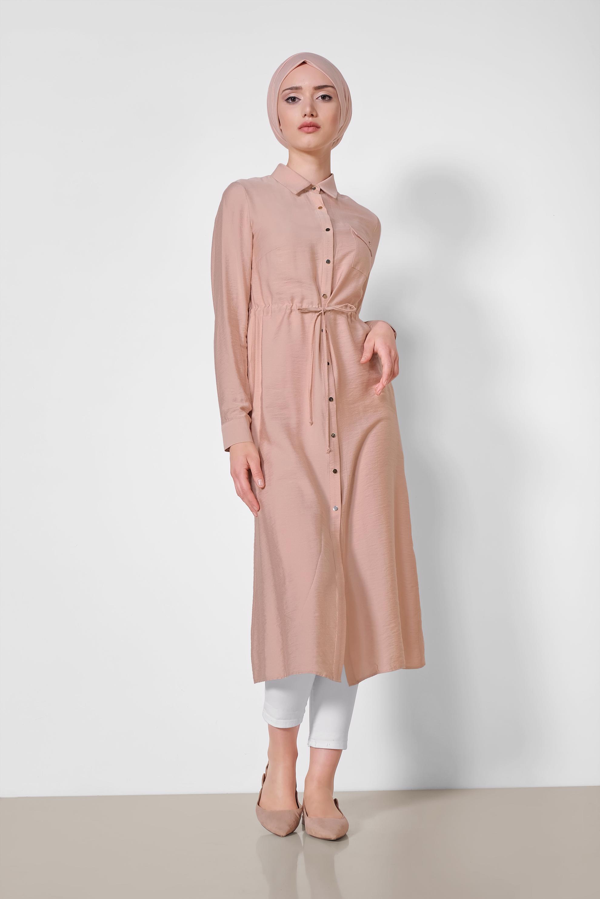 Tesettür giyim PUDRA BELİ BÜZGÜLÜ ÖNDEN DÜĞMELİ TUNİK 4165