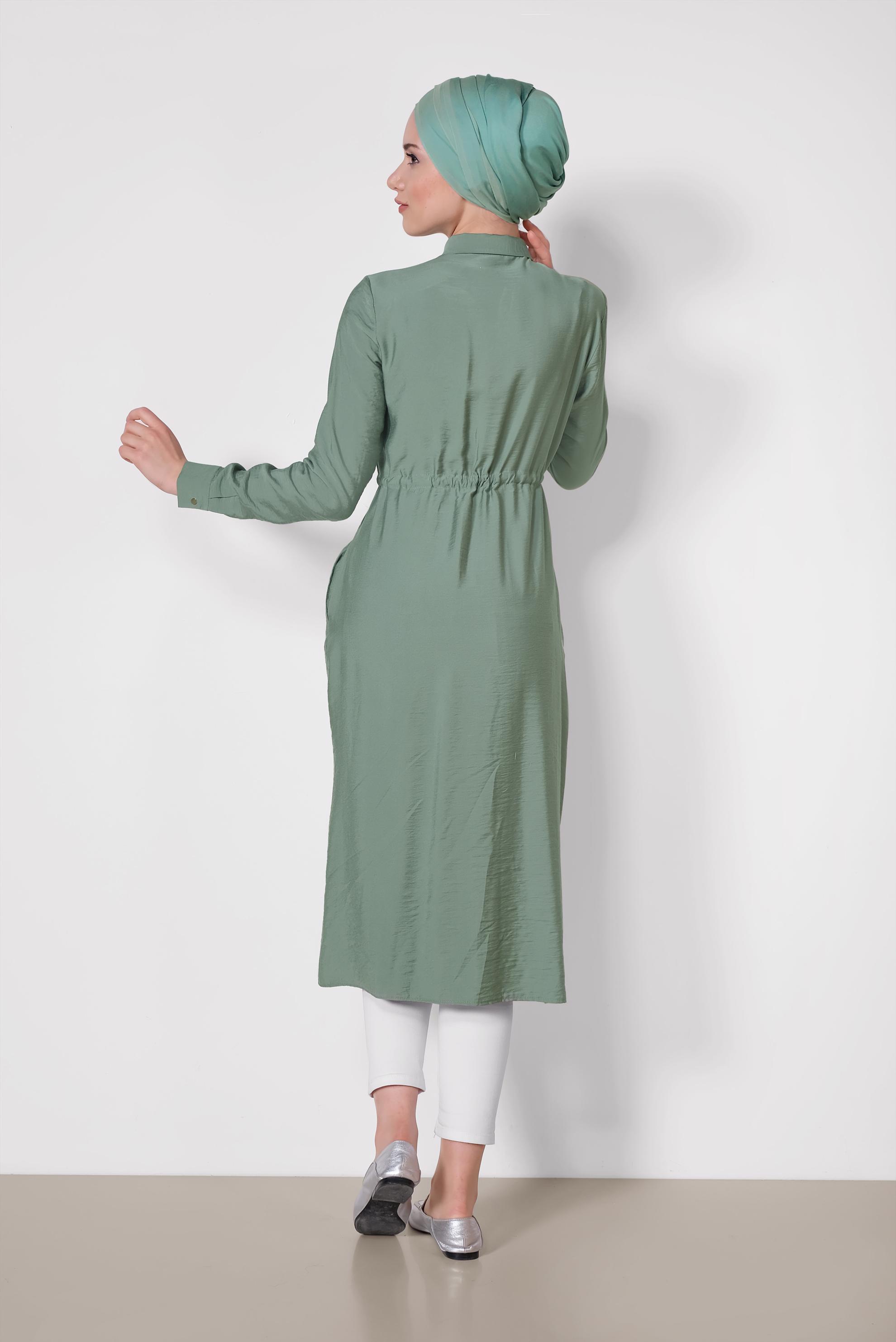 Tesettür giyim YEŞİL BELİ BÜZGÜLÜ ÖNDEN DÜĞMELİ TUNİK 4165