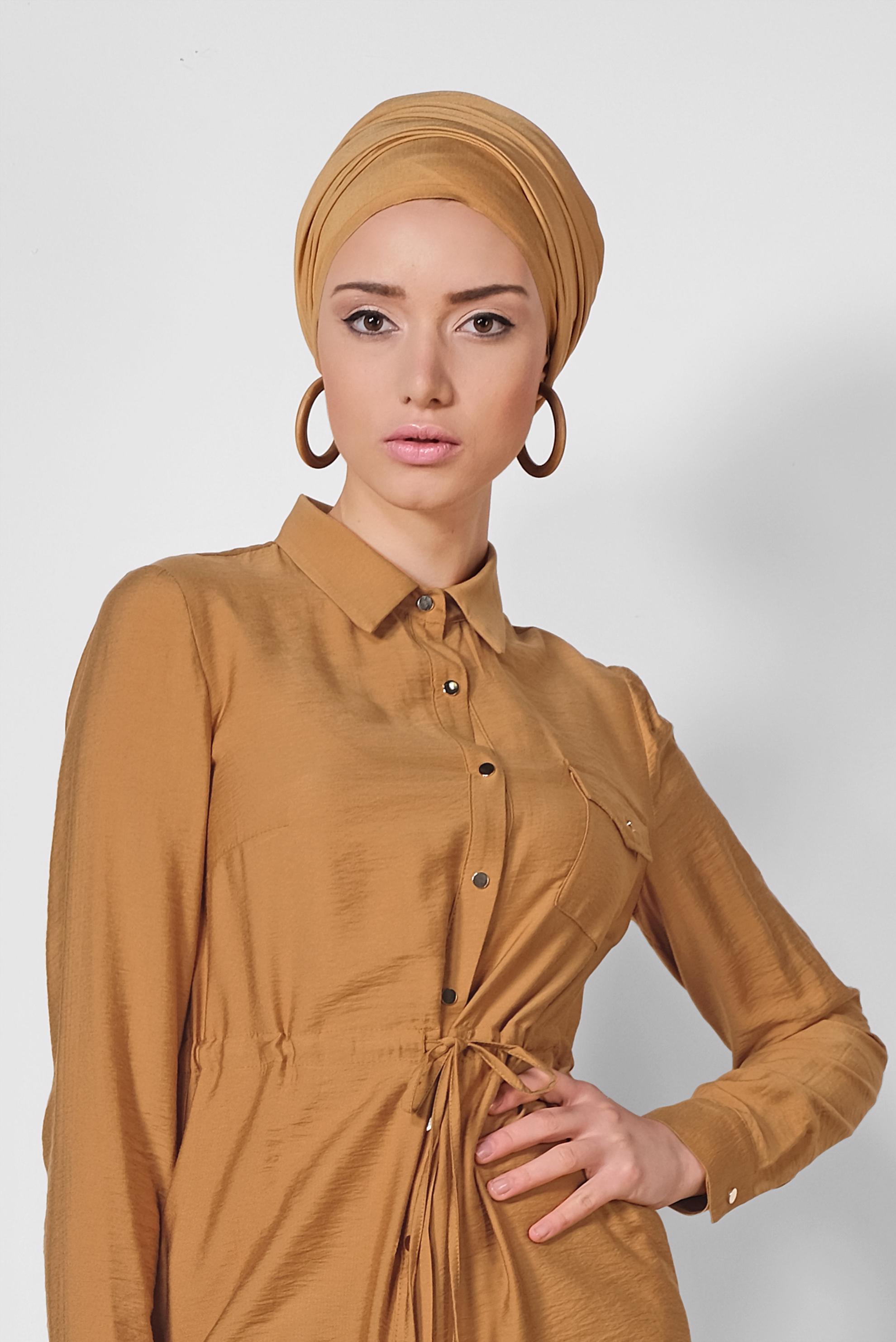 Tesettür giyim TABA BELİ BÜZGÜLÜ ÖNDEN DÜĞMELİ TUNİK 4165