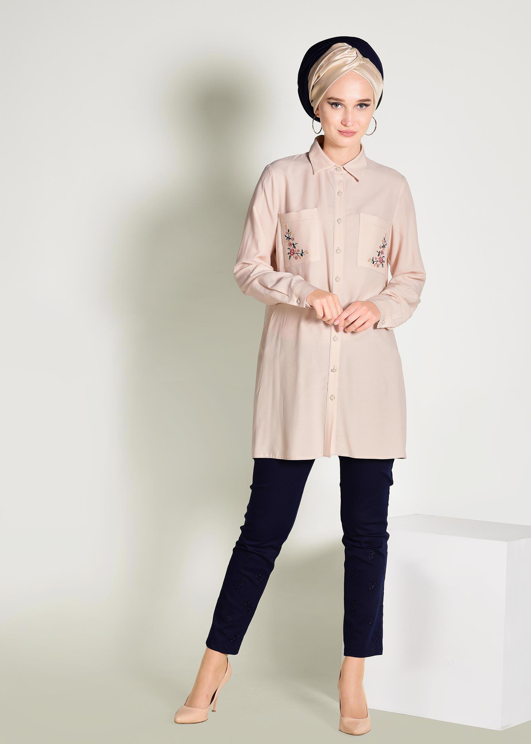 Tesettür giyim BEJ CEPLERİ NAKIŞLI TUNİK 4173