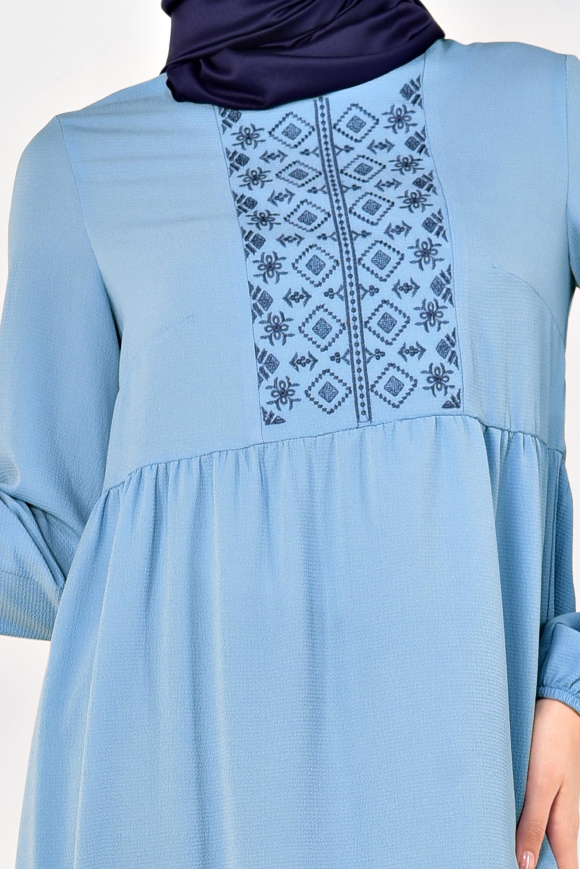 Tesettür giyim MAVİ ETNİK DESENLİ BALON KOL TUNİK 4174