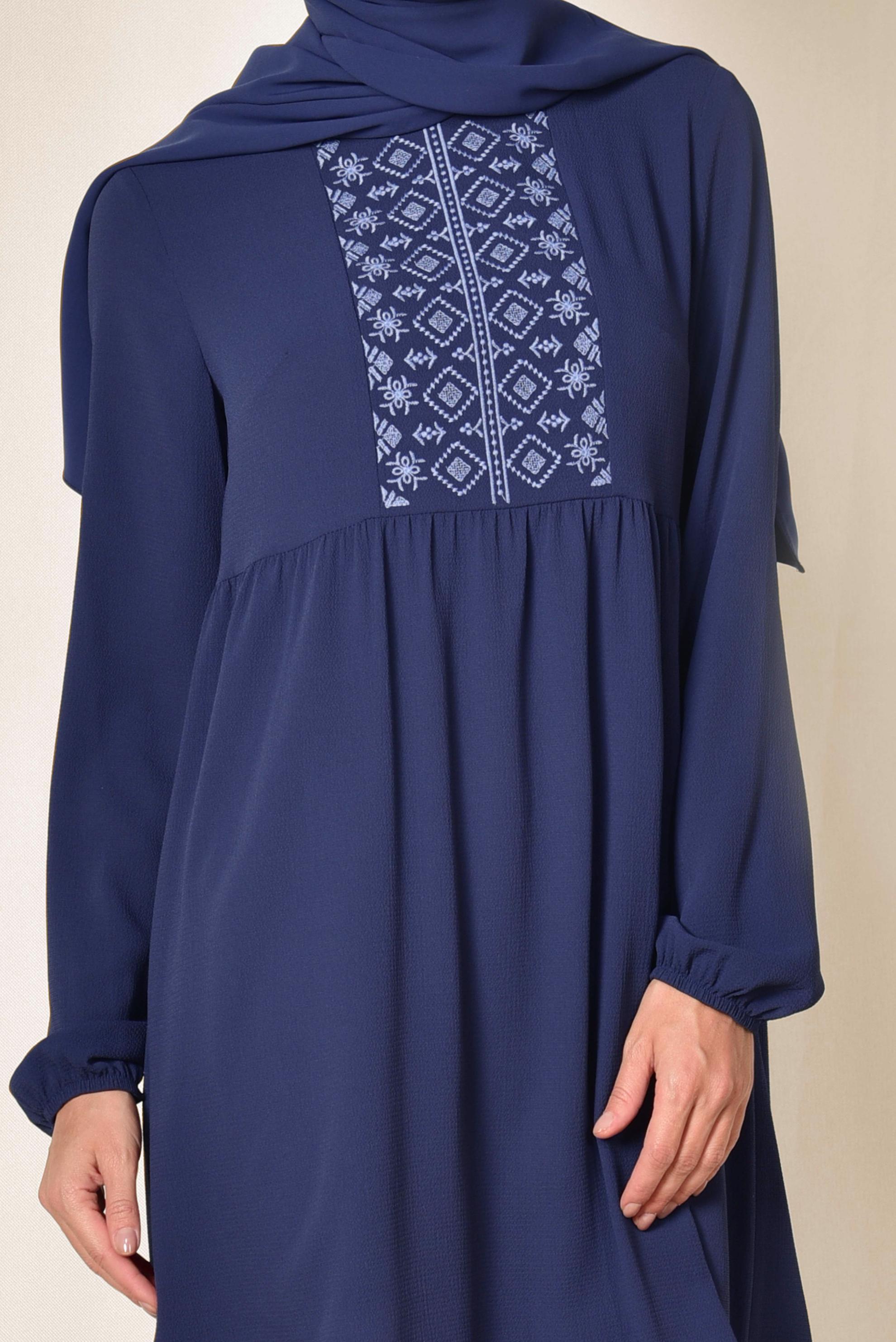 Tesettür giyim LACİVERT ETNİK DESENLİ BALON KOL TUNİK 4174