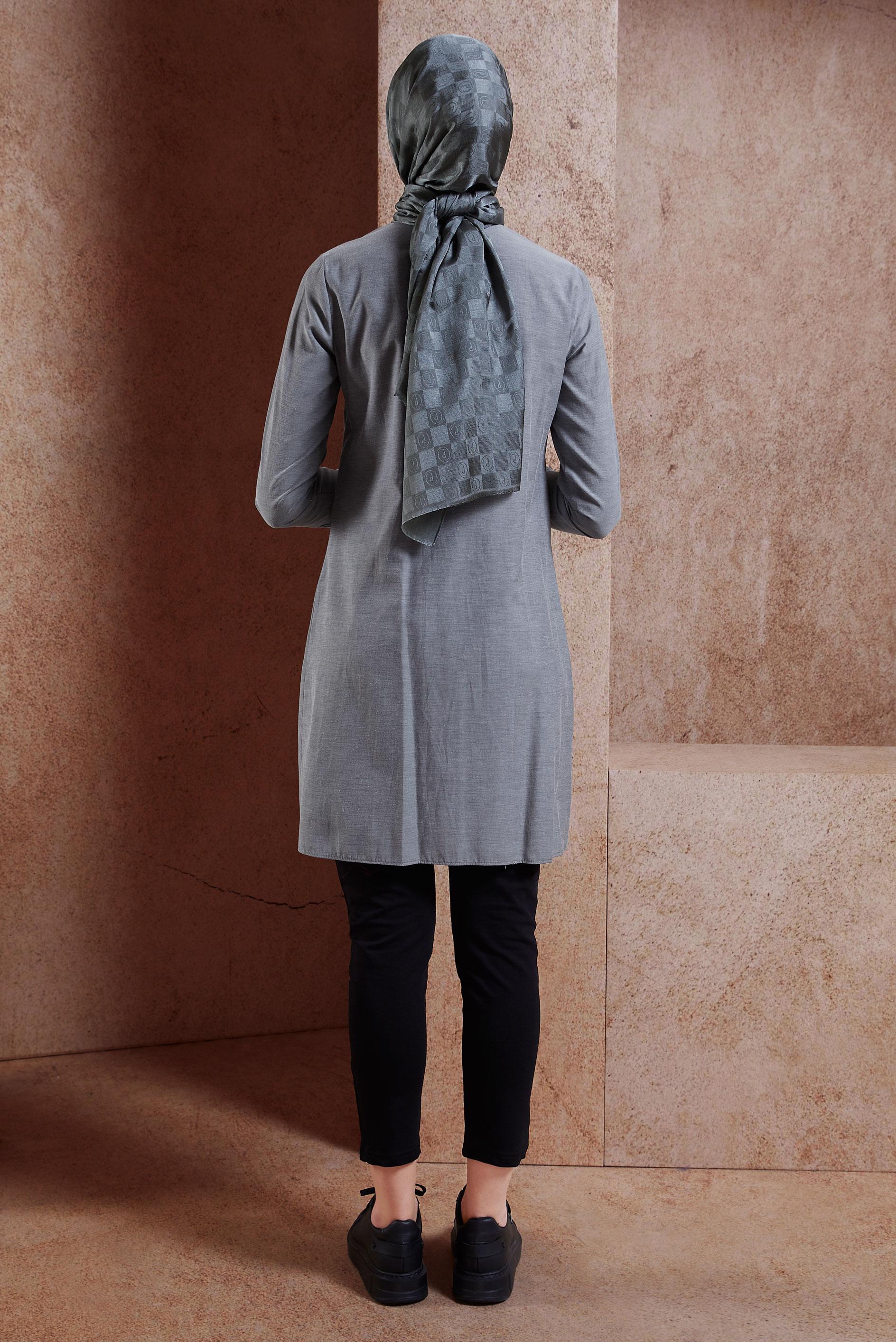 Tesettür giyim SİYAH NAKIŞ DETAYLI TESETTÜR TUNİK 4181