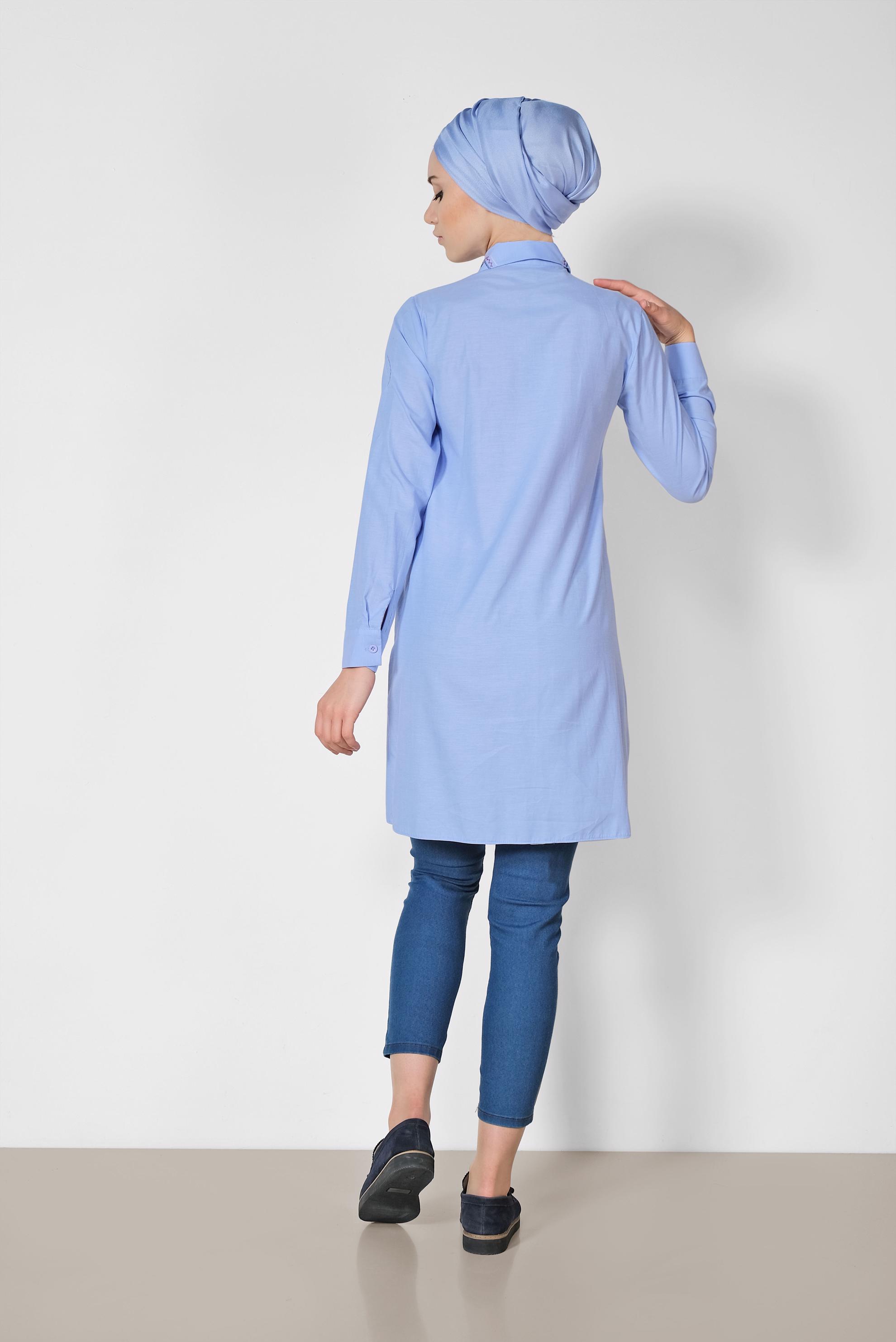 Tesettür giyim MAVİ NAKIŞ DETAYLI TESETTÜR TUNİK 4181