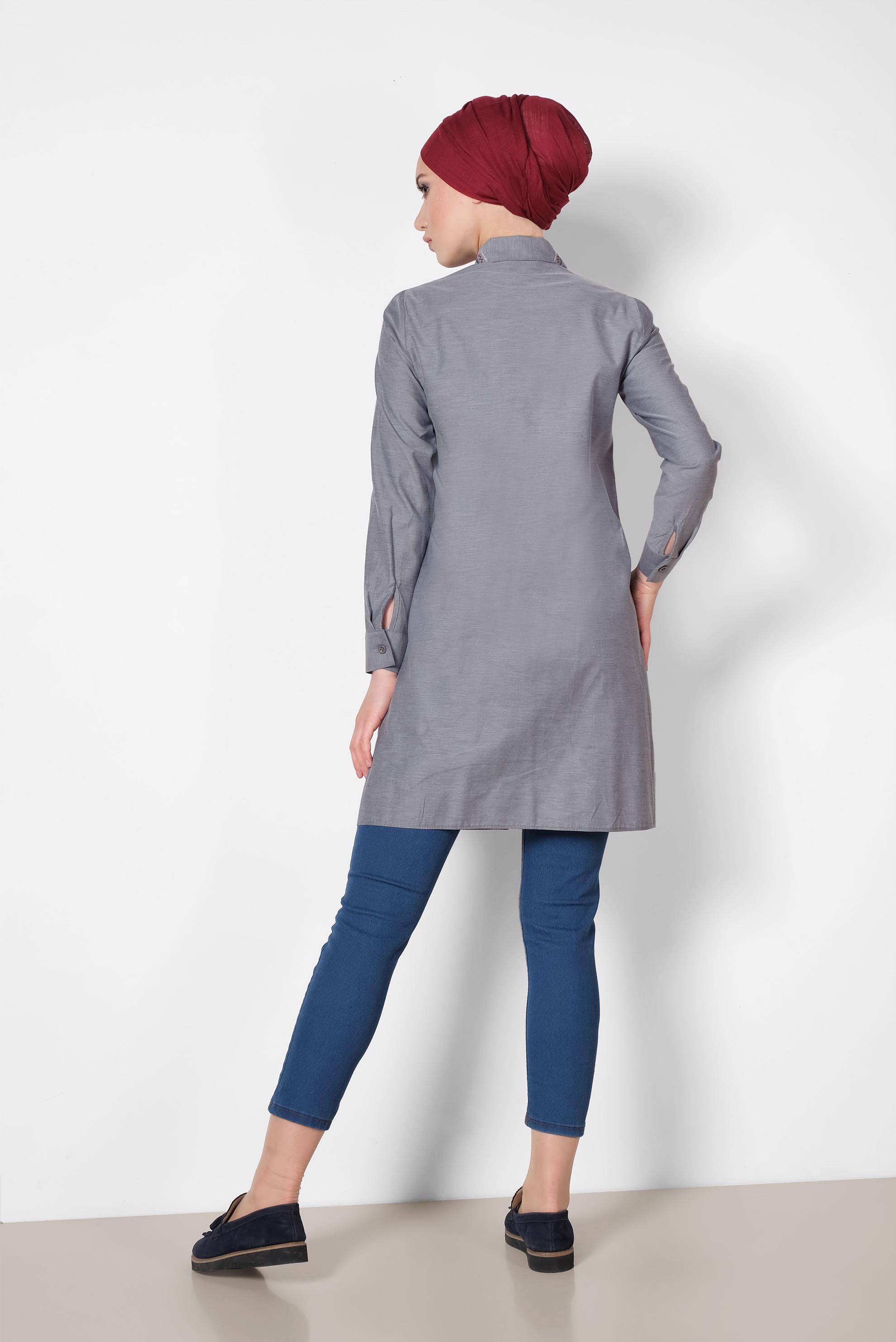 Tesettür giyim LACİVERT NAKIŞ DETAYLI TESETTÜR TUNİK 4181