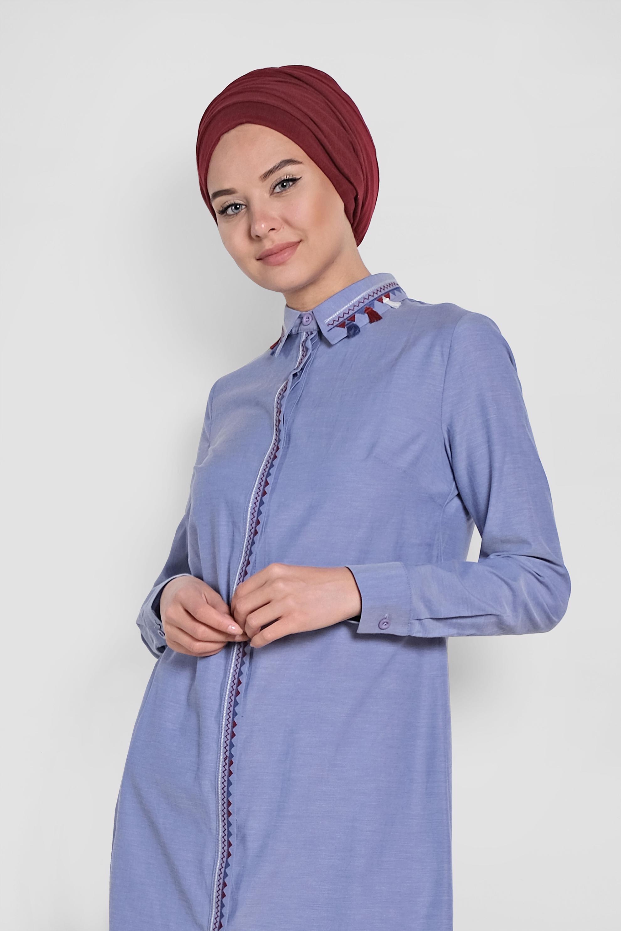 Tesettür giyim LACİVERT NAKIŞ DETAYLI TESETTÜR TUNİK 4181