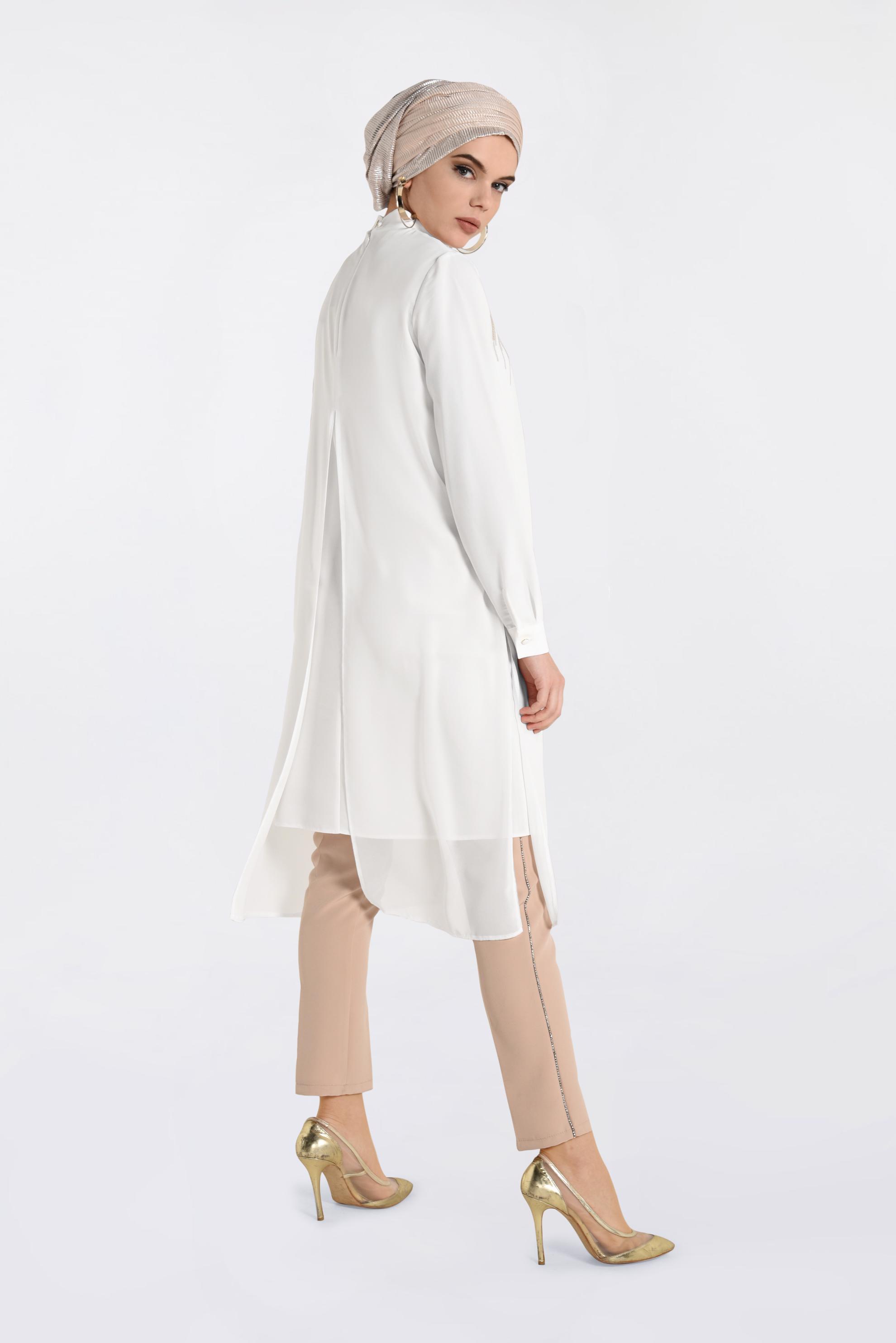 Tesettür giyim BEYAZ HAKİM YAKA PULLU TUNİK 4200