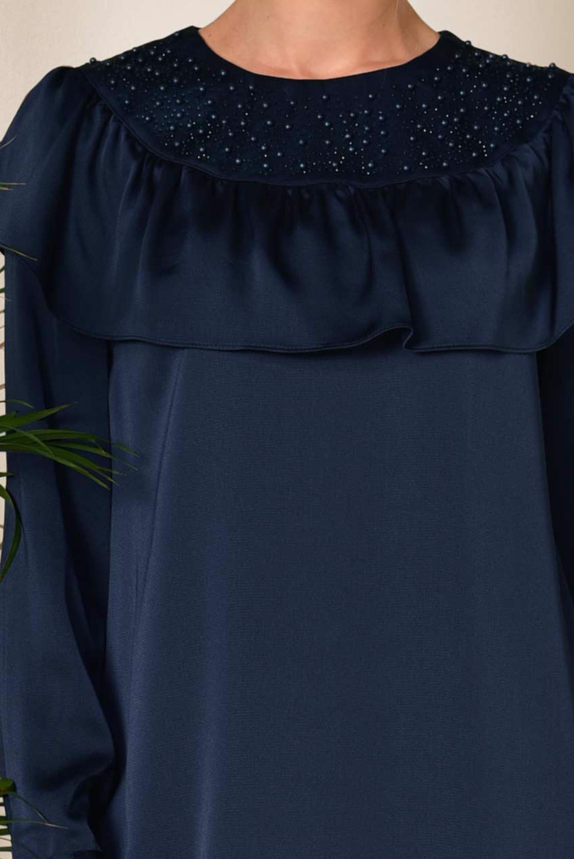 Tesettür giyim LACİVERT YAKASI BONCUKLU TUNİK 4201