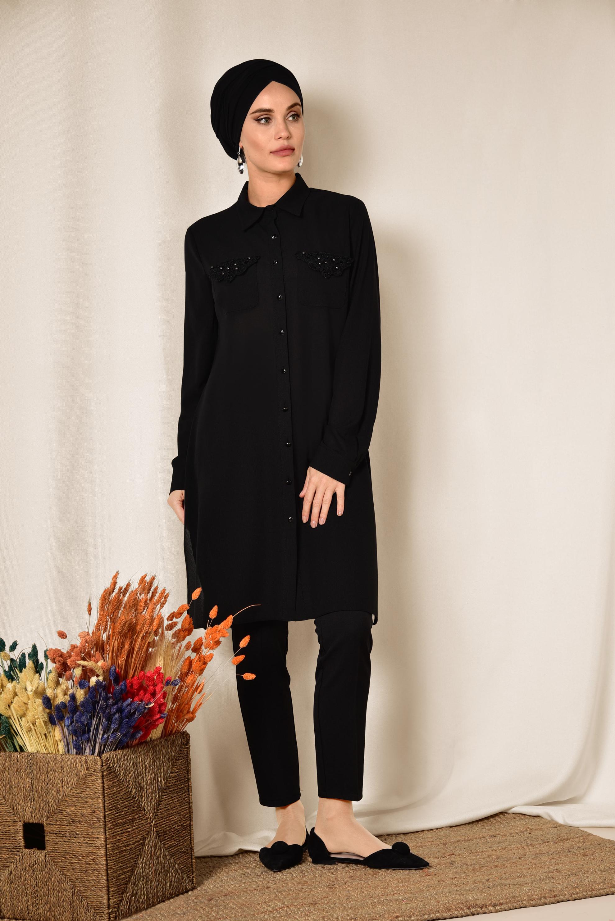 Tesettür giyim SİYAH CEBİ NAKIŞLI VE BONCUKLU TUNİK 4215