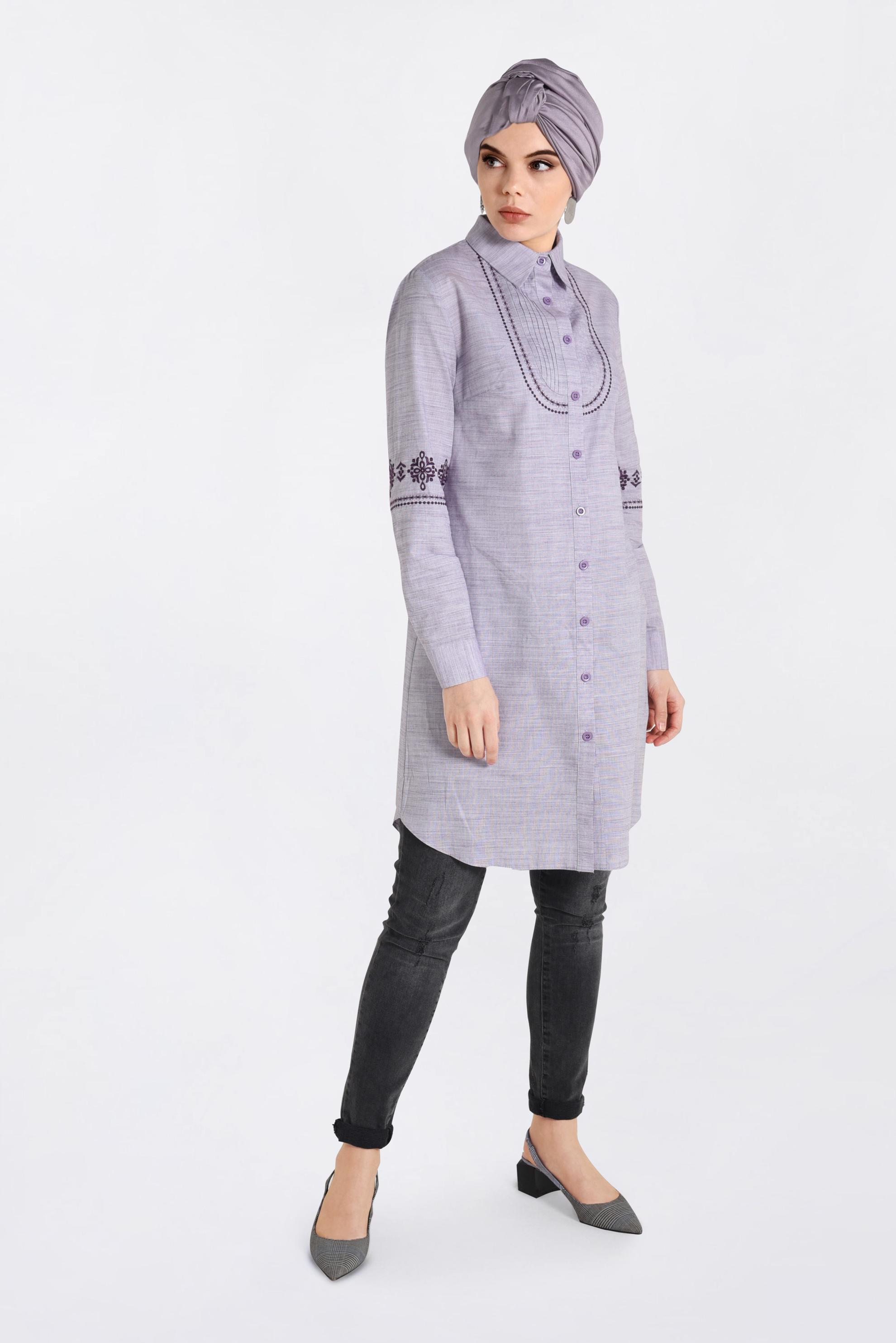 Tesettür giyim MOR ÖNDEN DÜĞMELİ NAKIŞLI TUNİK 4216
