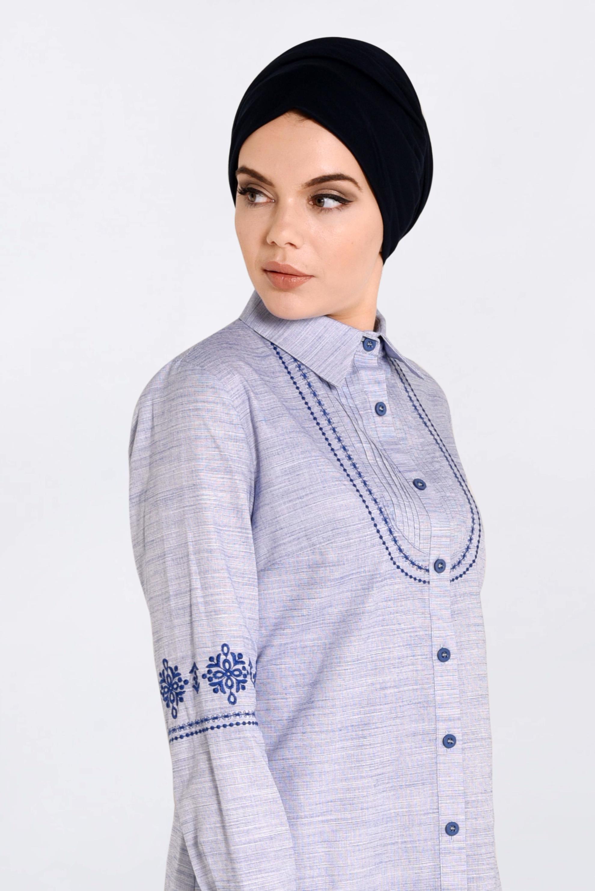 Tesettür giyim LACİVERT ÖNDEN DÜĞMELİ NAKIŞLI TUNİK 4216