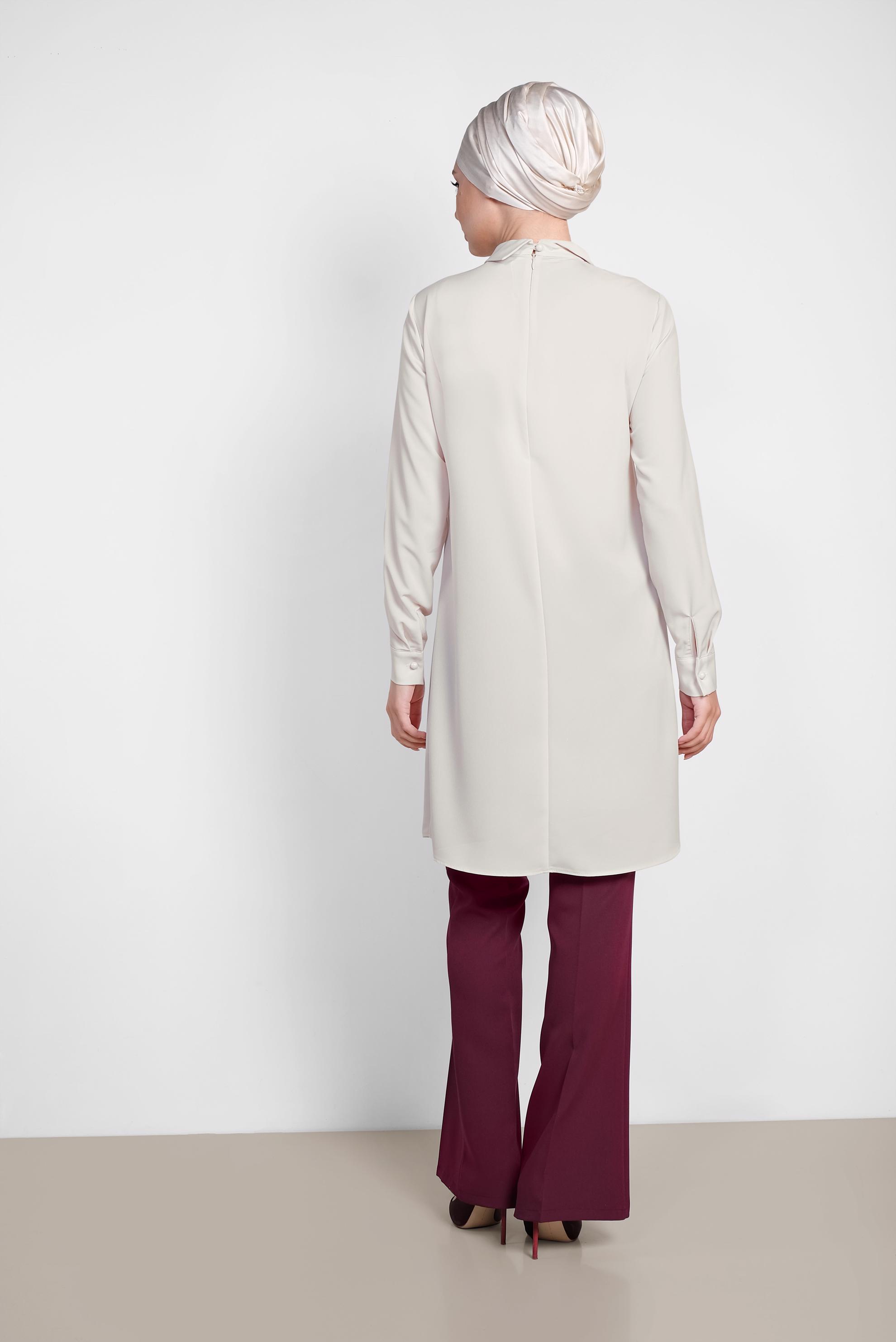 Tesettür giyim BEJ YAKASI BROŞLU KLASİK TUNİK 4221