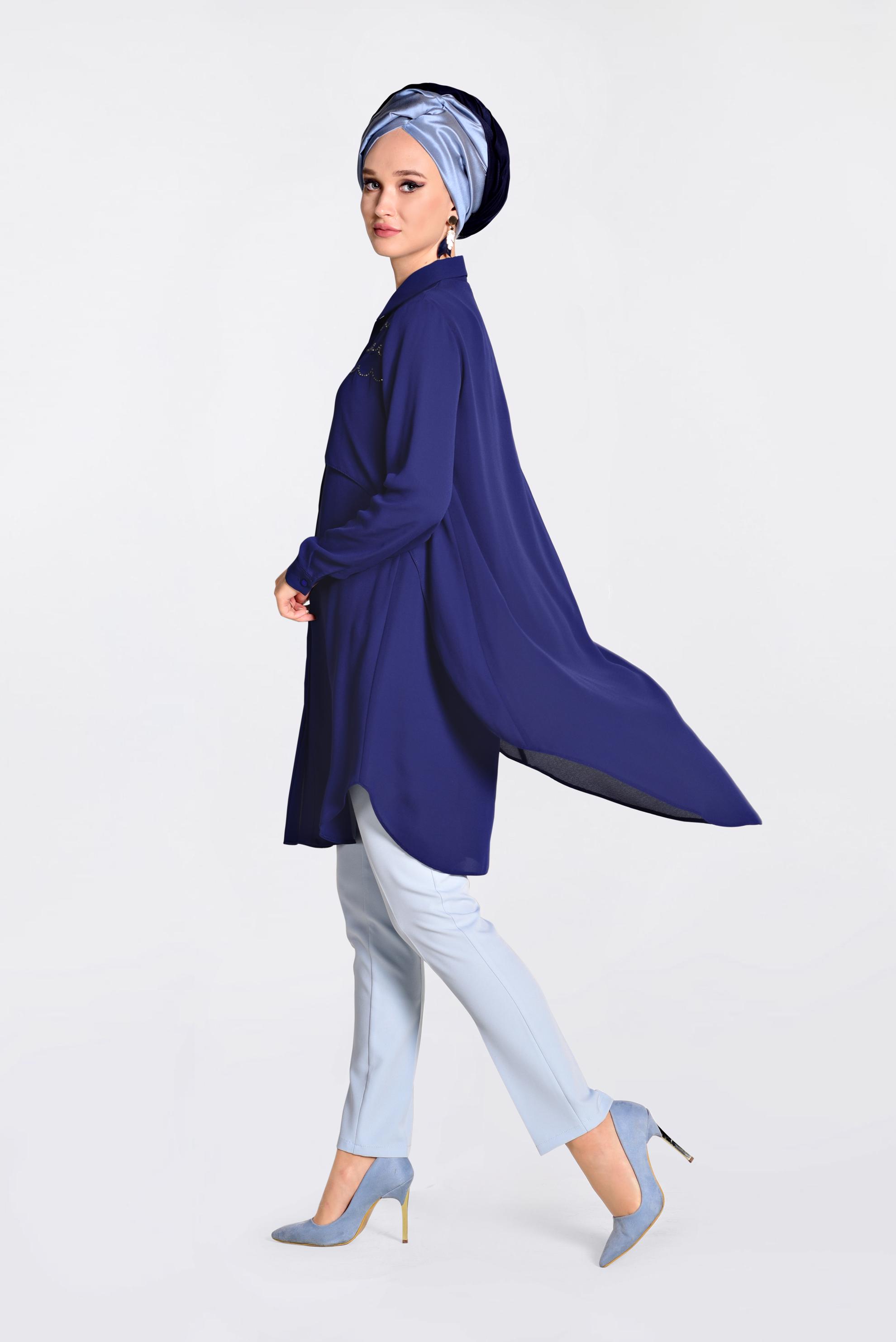 Tesettür giyim MAVİ GENİŞ KESİM GİZLİ DÜĞMELİ TUNİK 4230