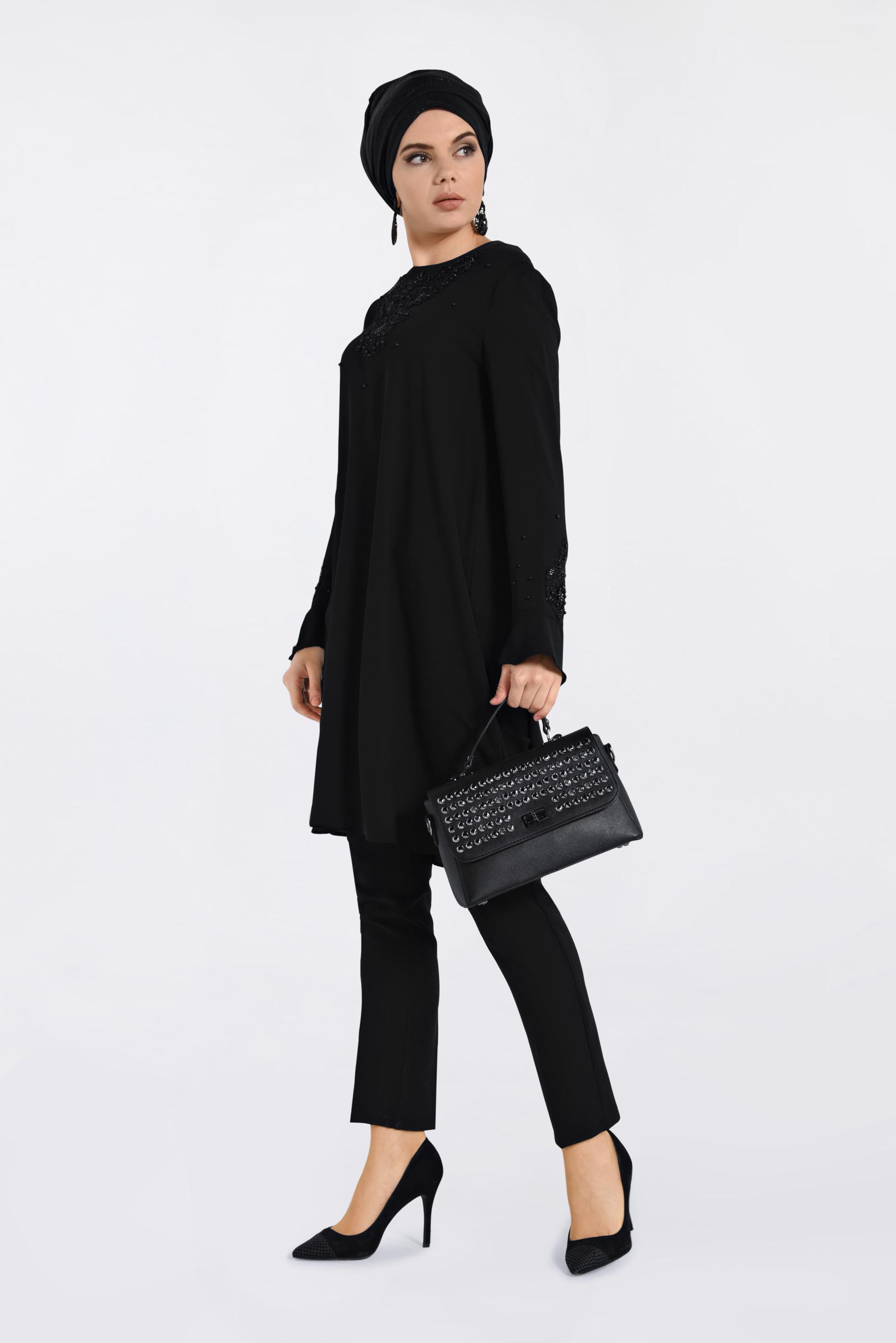 Tesettür giyim SİYAH GÜPÜR VE BONCUK DETAYLI TUNİK 4239