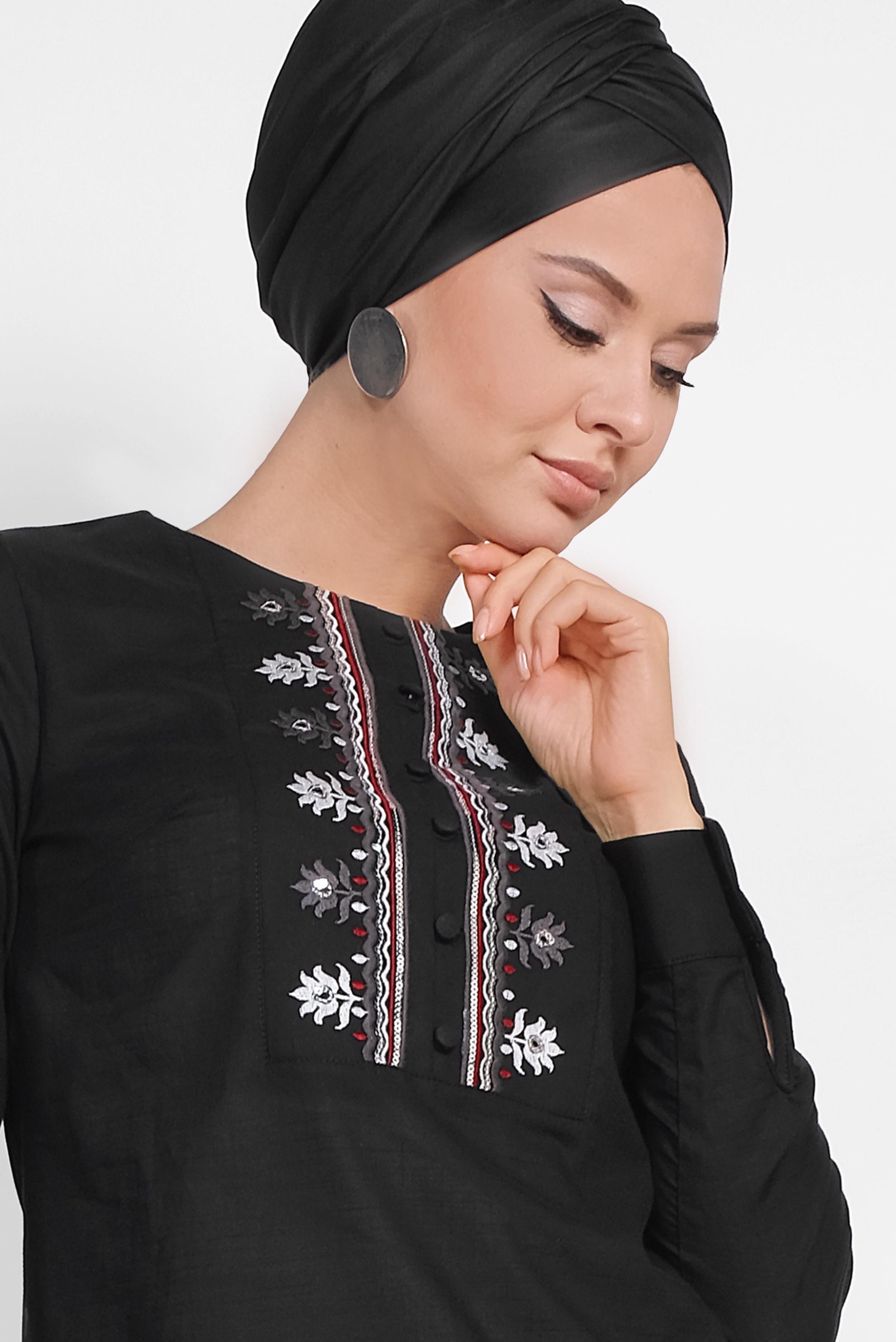 Tesettür giyim SİYAH PUL İŞLEMELİ NAKIŞLI TUNİK 4242