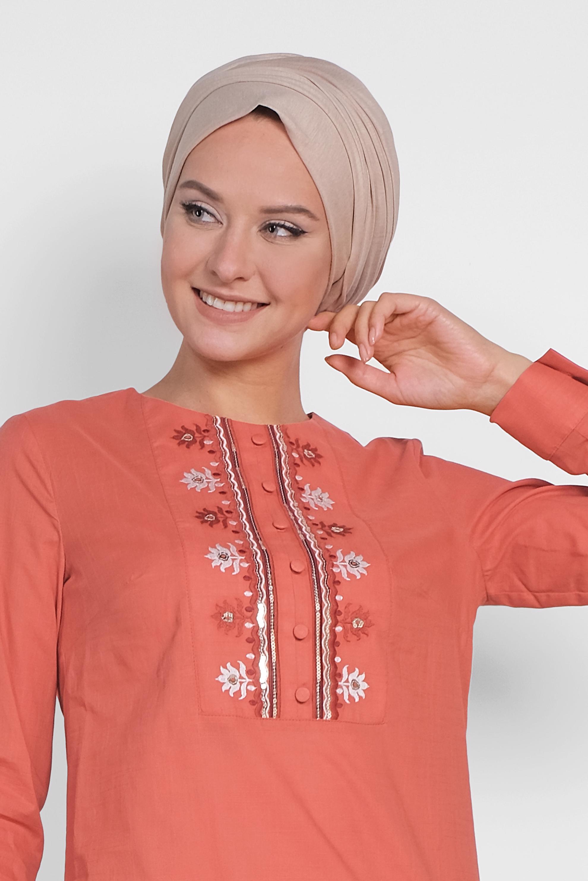 Tesettür giyim TURUNCU PUL İŞLEMELİ NAKIŞLI TUNİK 4242