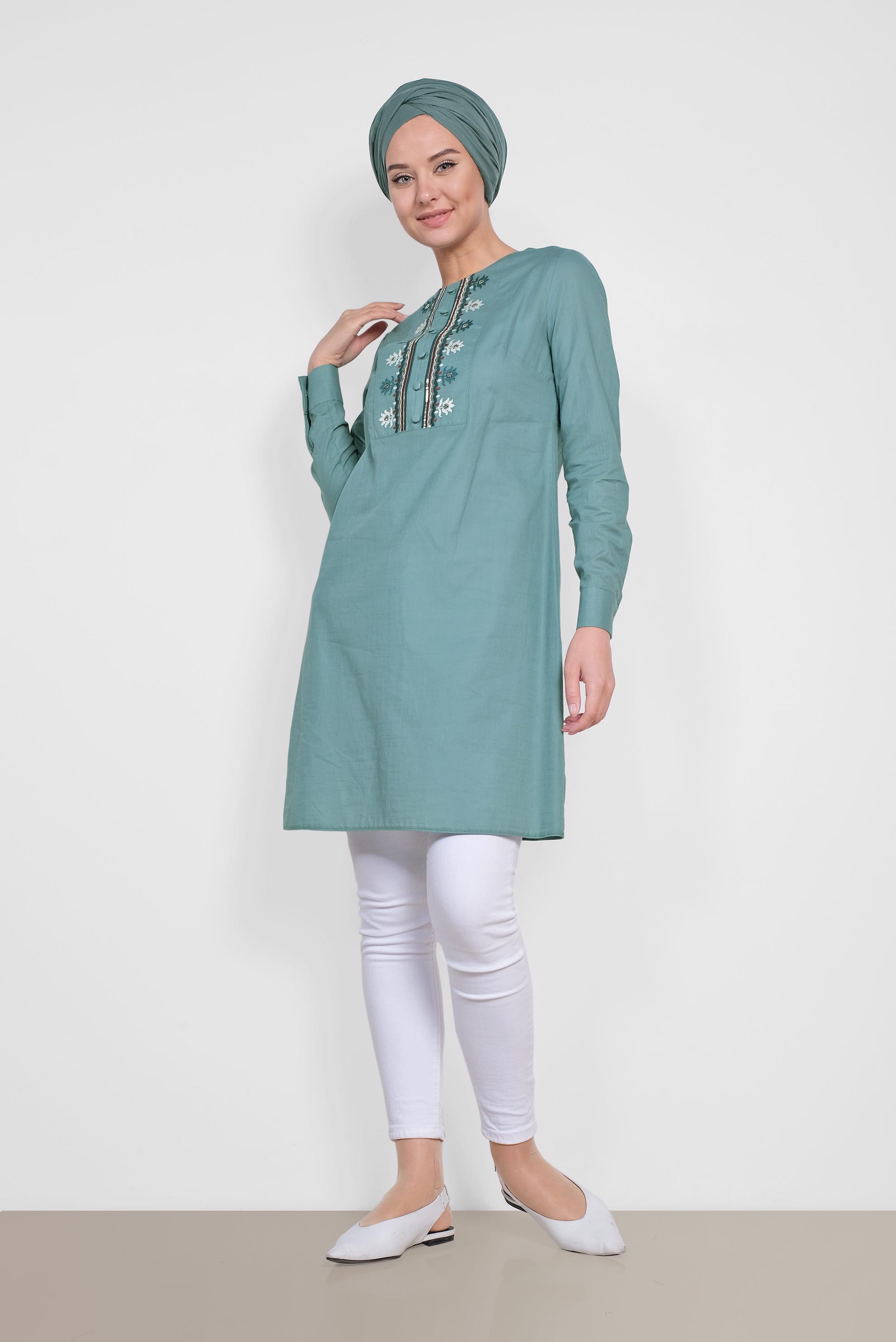 Tesettür giyim MAVİ PUL İŞLEMELİ NAKIŞLI TUNİK 4242