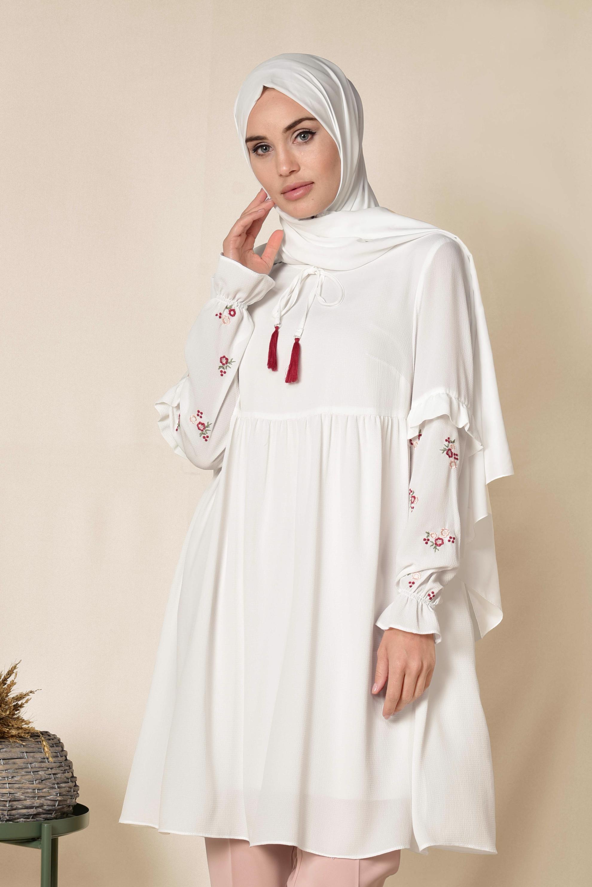 Tesettür giyim BEYAZ NAKIŞ DETAYLI TUNİK 4274