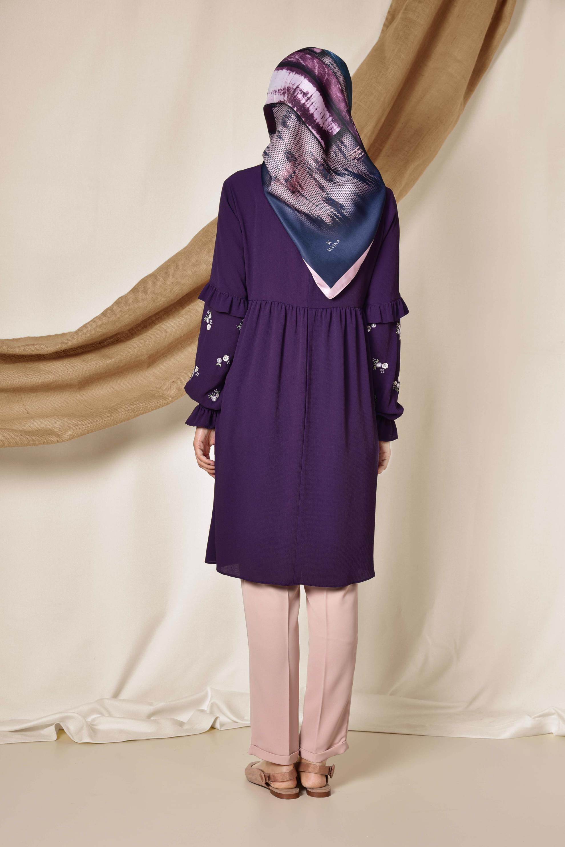 Tesettür giyim MOR NAKIŞ DETAYLI TUNİK 4274