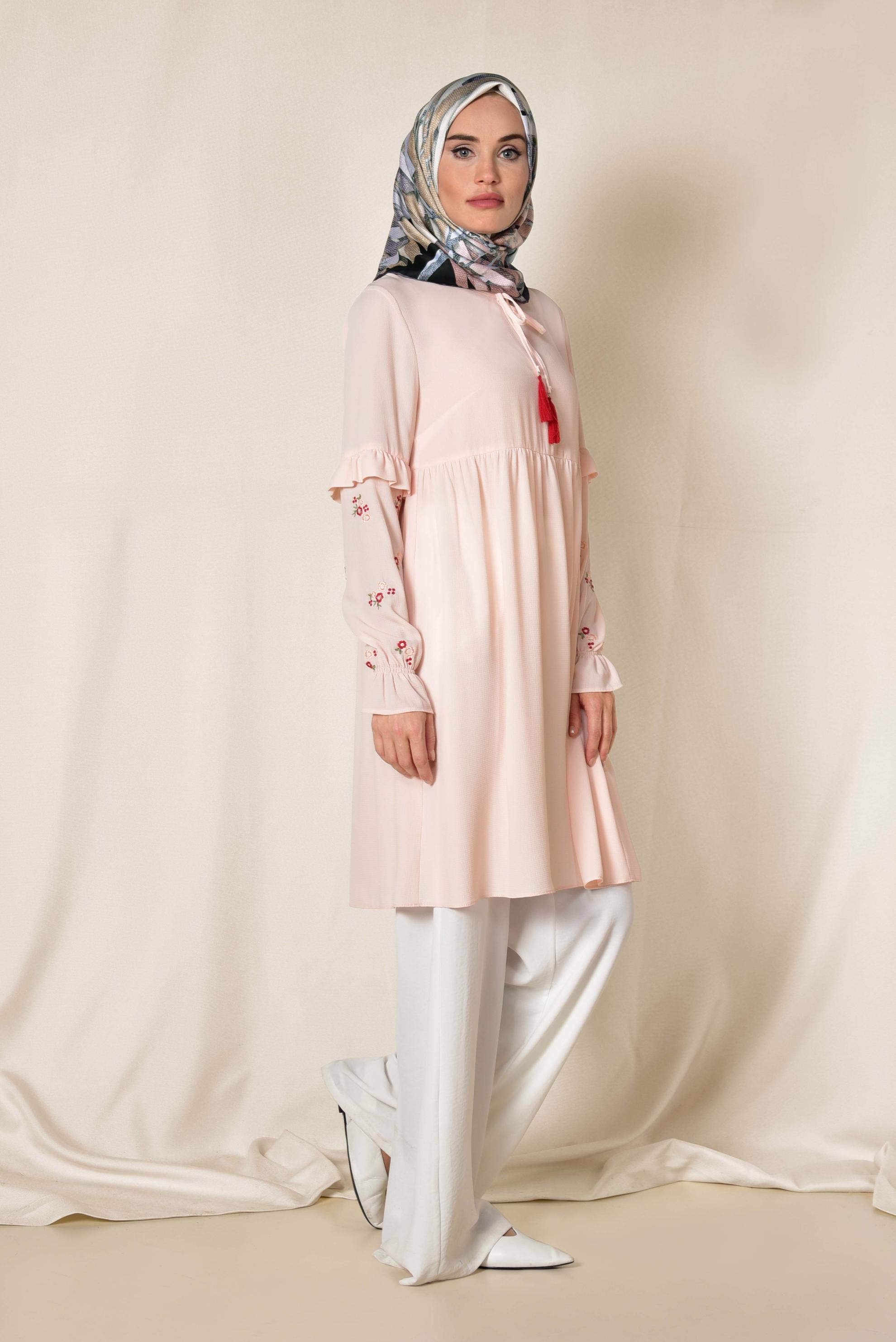 Tesettür giyim PEMBE NAKIŞ DETAYLI TUNİK 4274