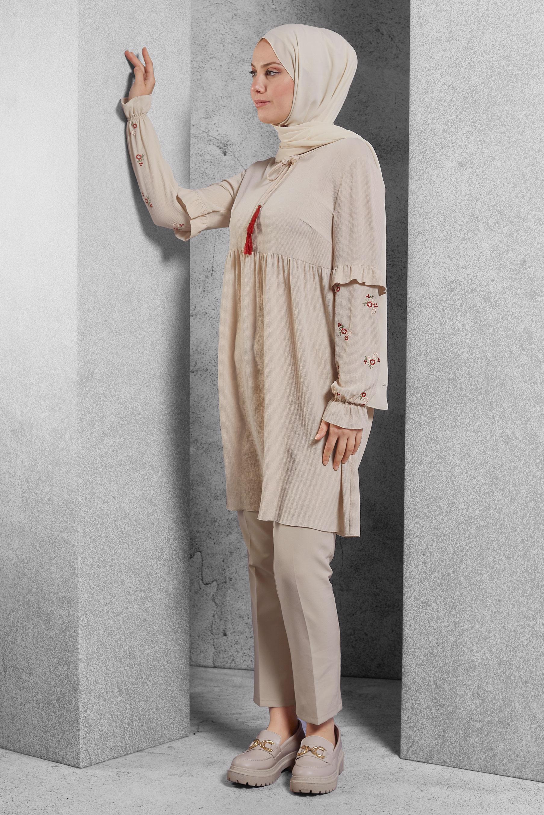 Tesettür giyim EKRU NAKIŞ DETAYLI TUNİK 4274